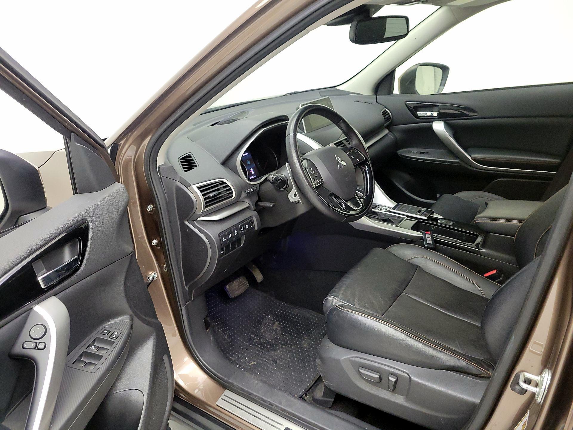 Thumbnail: 2018 Mitsubishi Eclipse Cross - 9