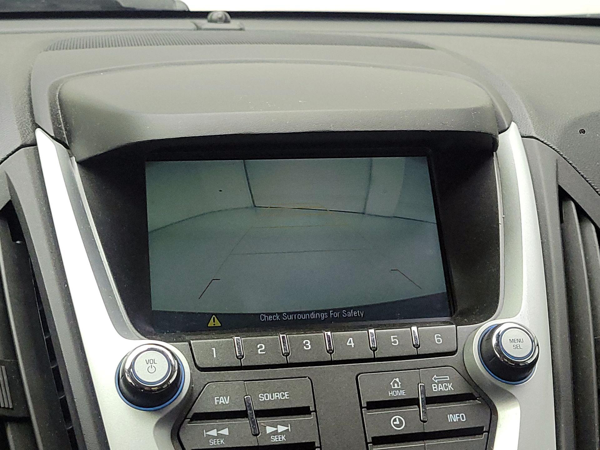 Thumbnail: 2016 Chevrolet Equinox - 11