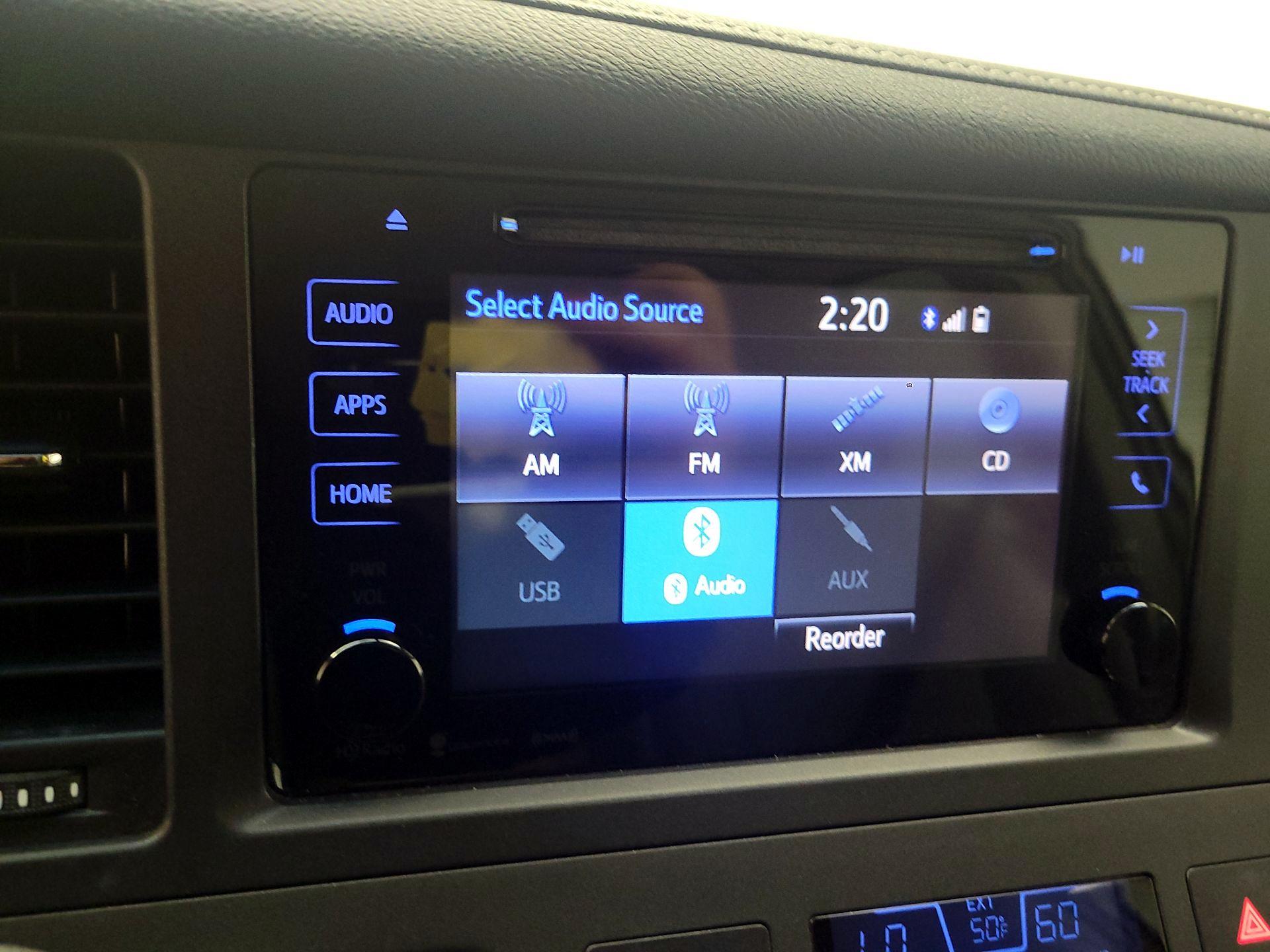 Thumbnail: 2017 Toyota Sienna - 13