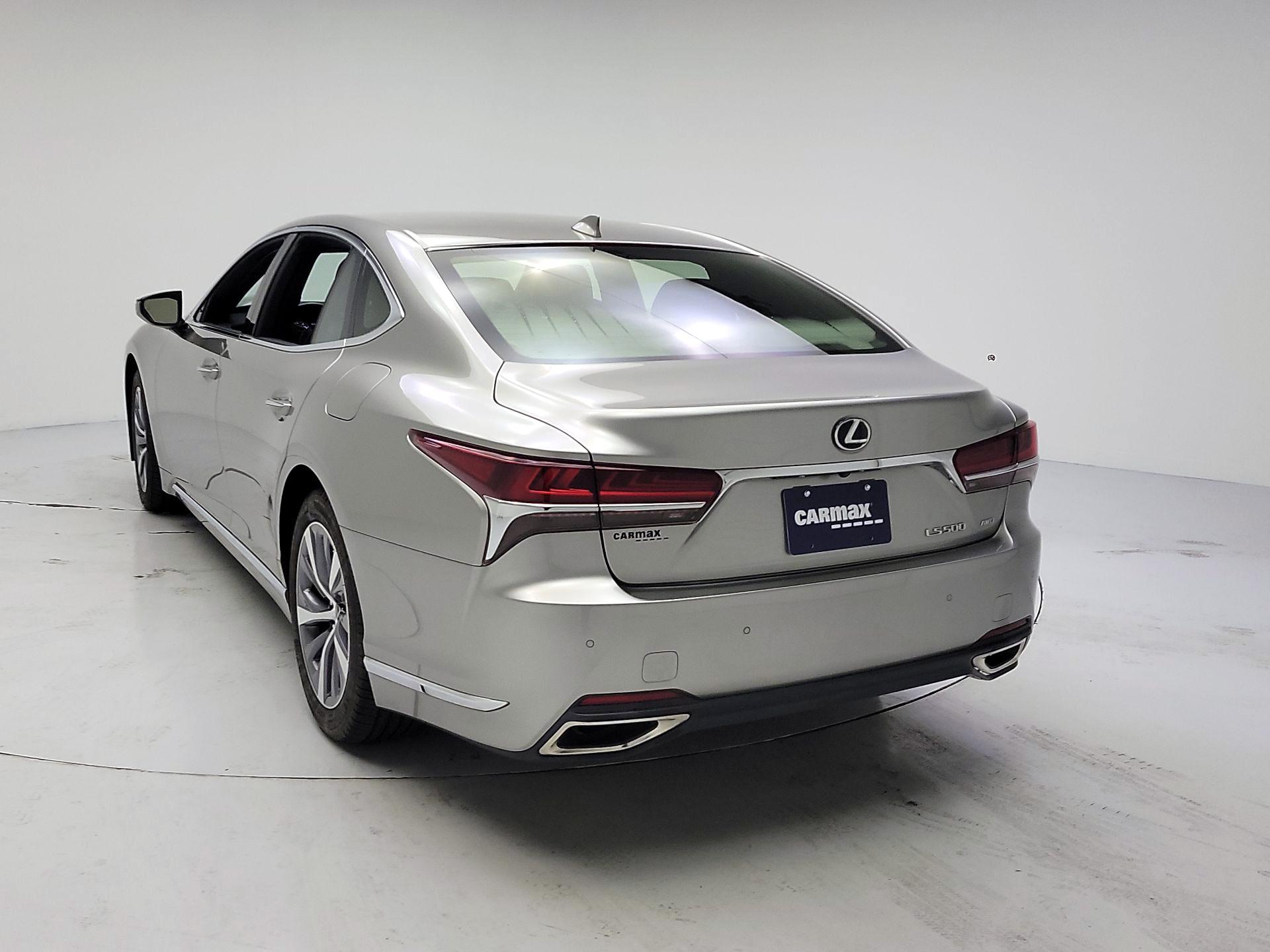 Thumbnail: 2020 Lexus LS - 7