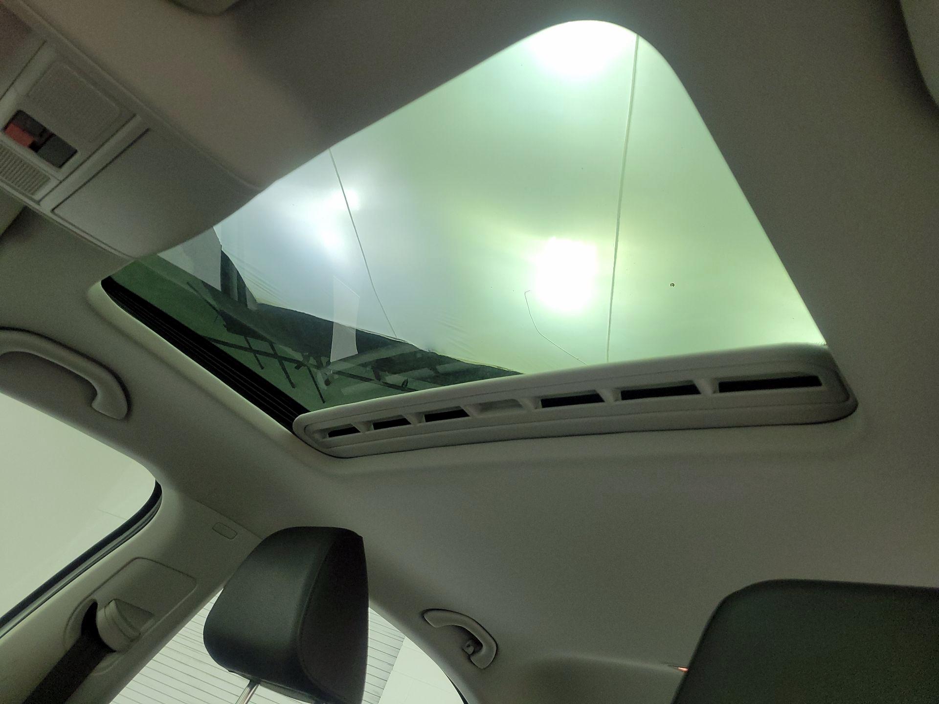 Thumbnail: 2017 Volkswagen Jetta - 17