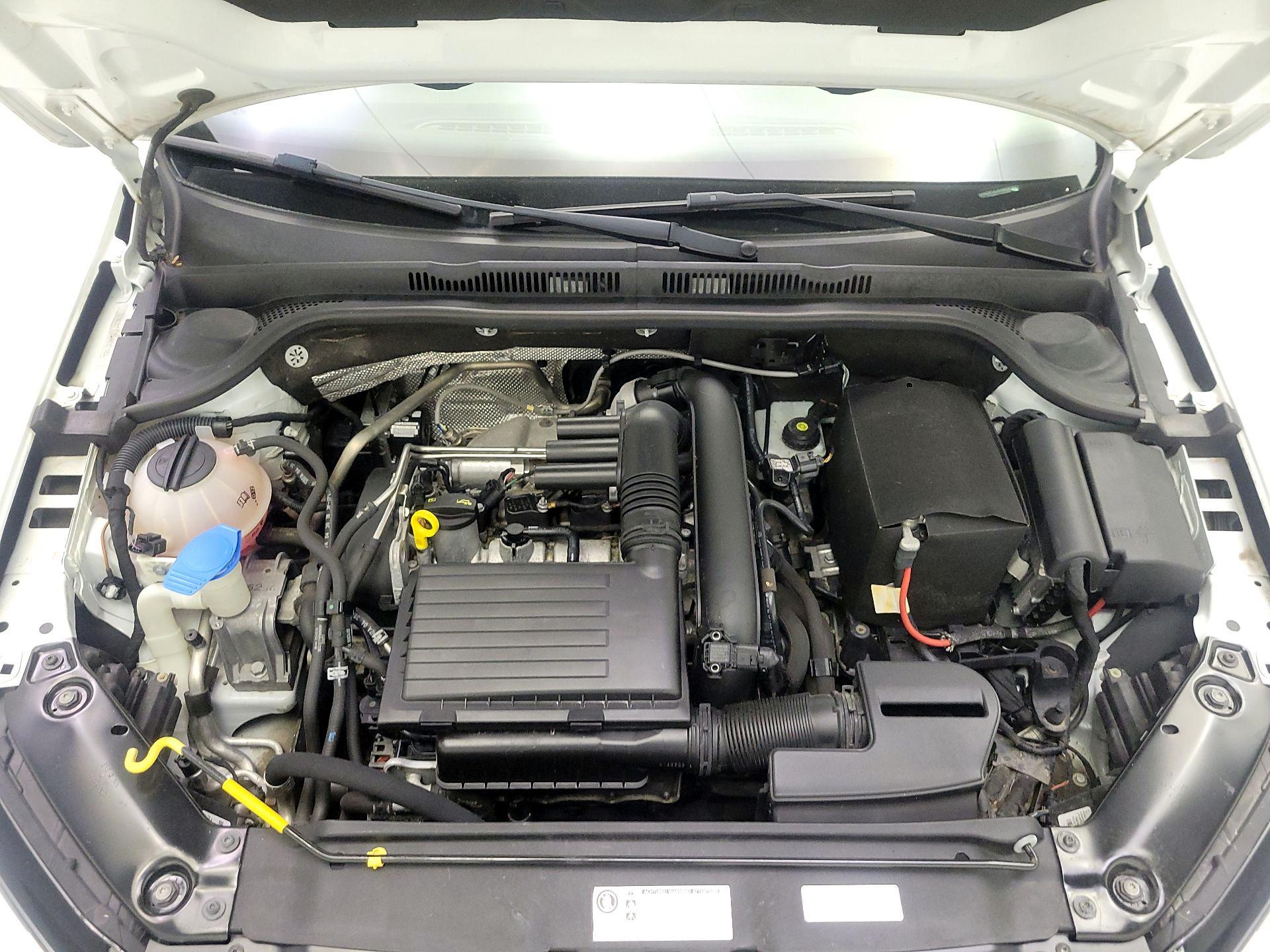 Thumbnail: 2017 Volkswagen Jetta - 20