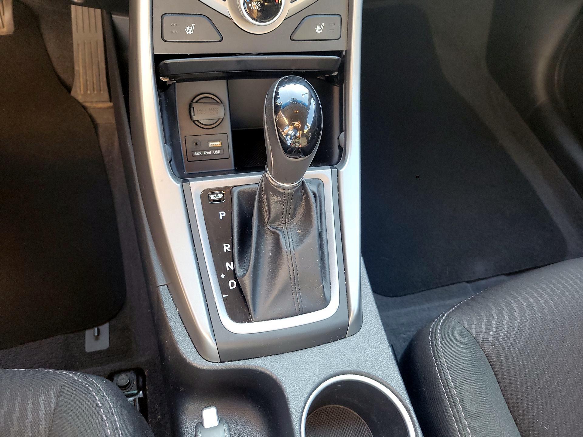 Thumbnail: 2016 Hyundai Elantra - 15