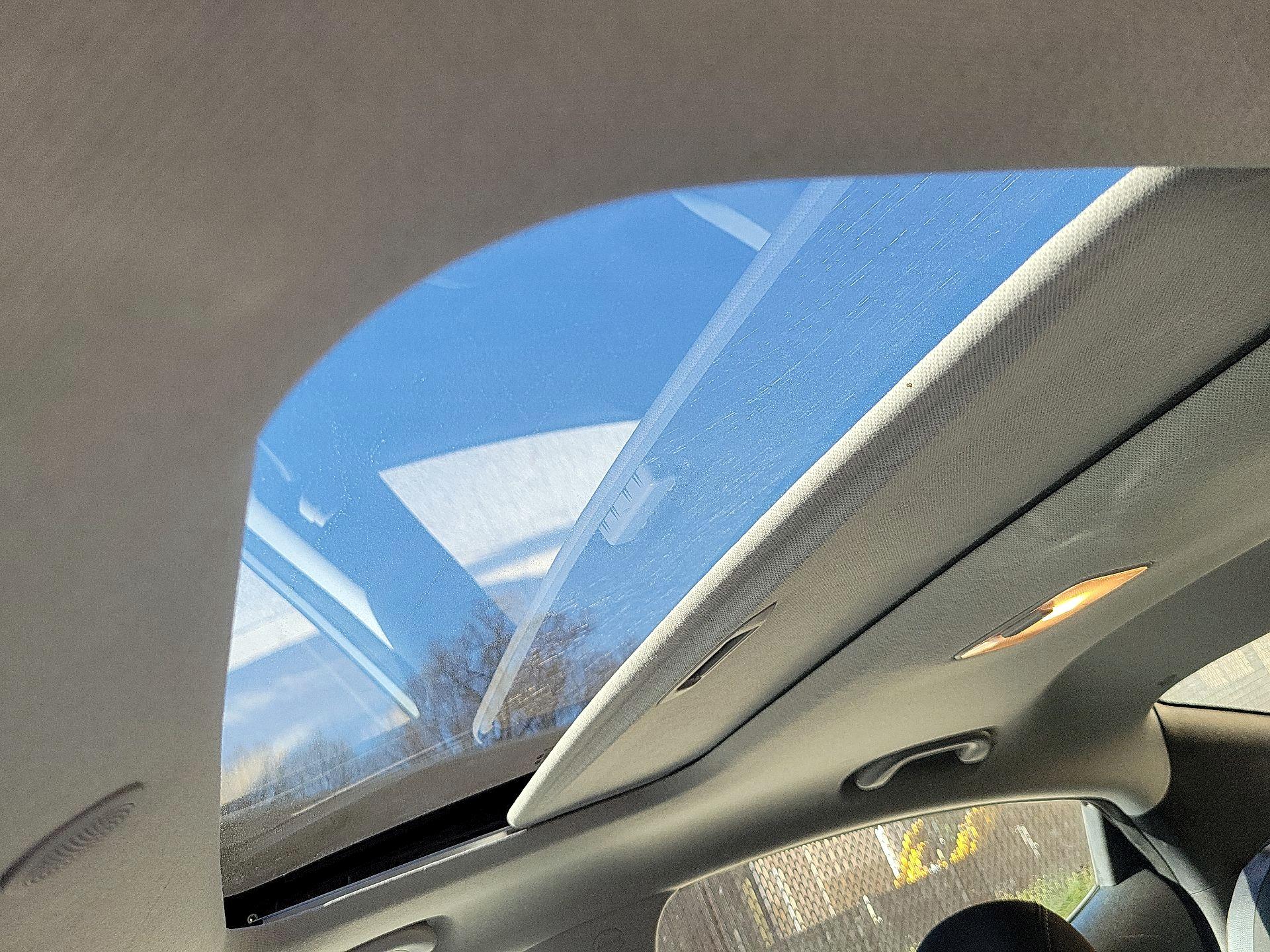 Thumbnail: 2016 Hyundai Elantra - 17