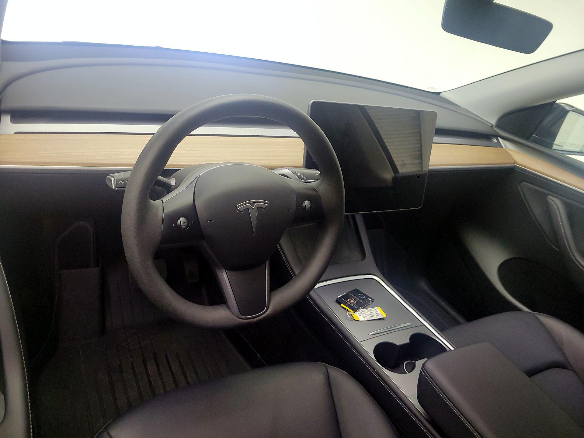 Thumbnail: 2023 Tesla Model Y - 8