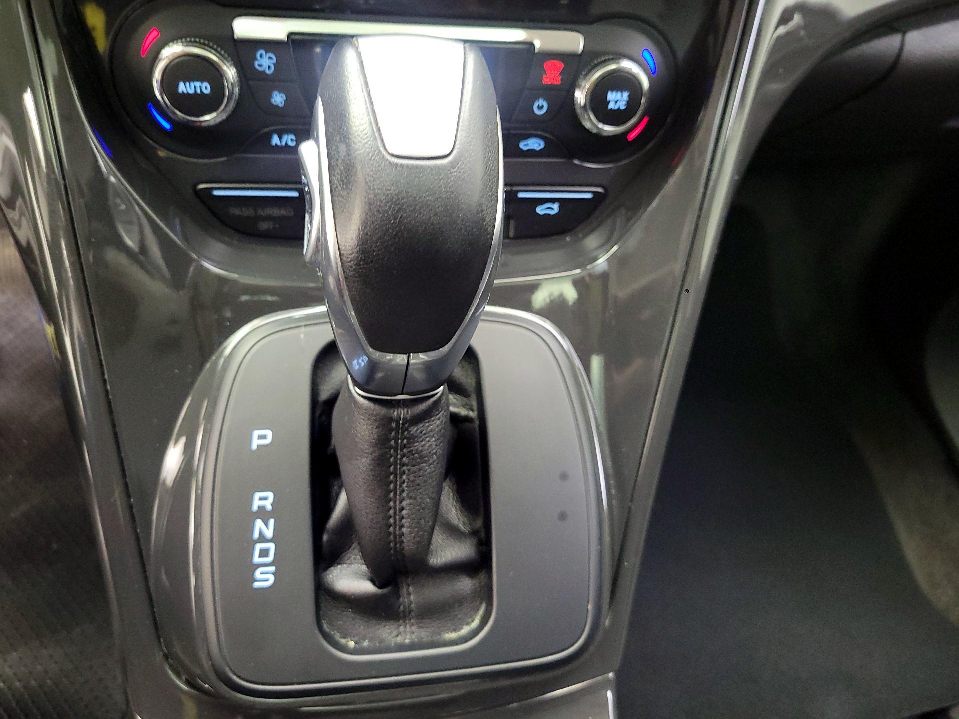 Thumbnail: 2014 Ford Escape - 16