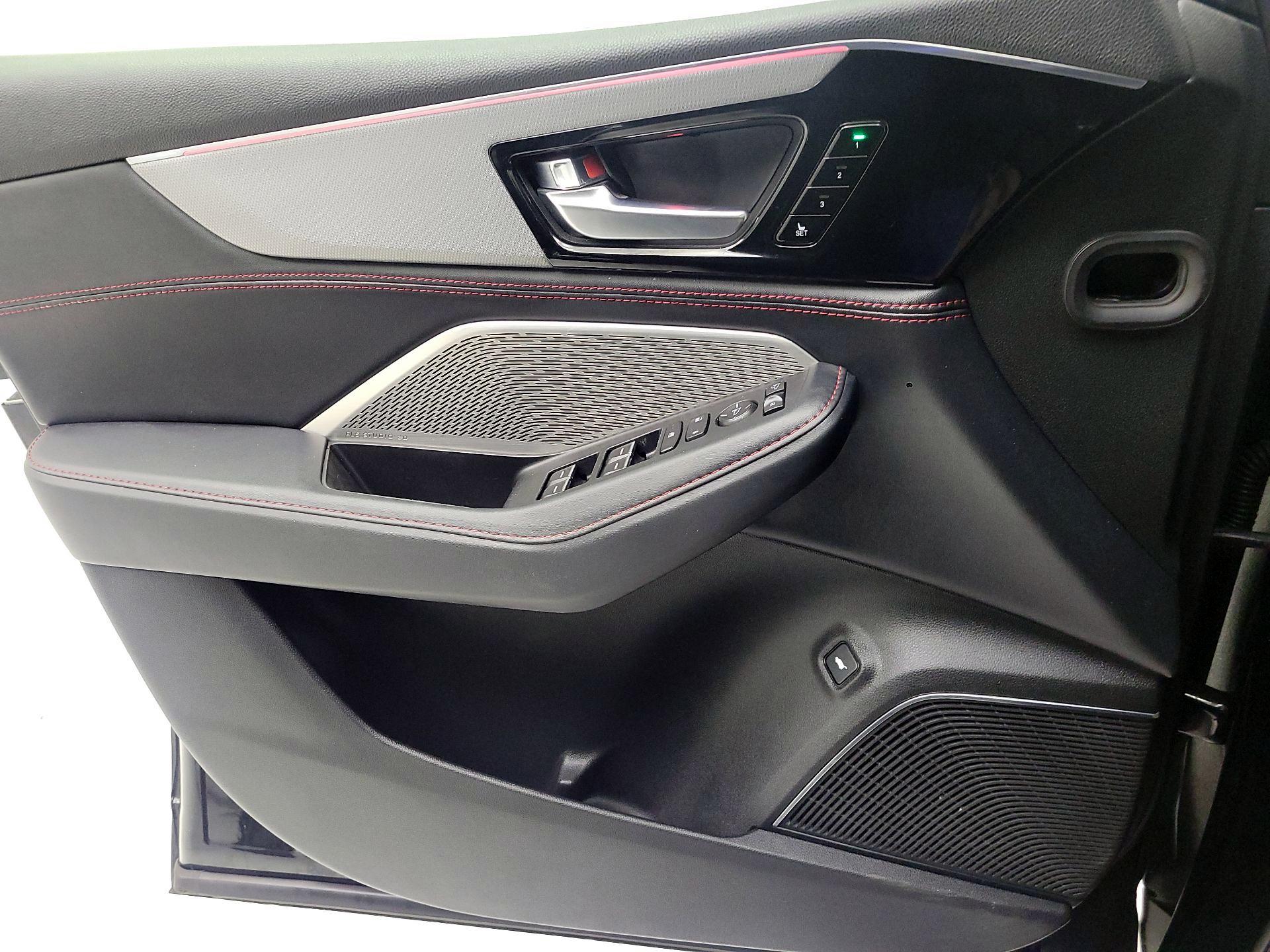 Thumbnail: 2022 Acura MDX - 10