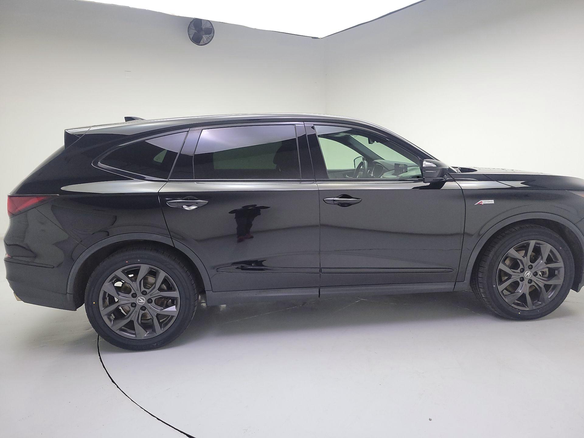 Thumbnail: 2022 Acura MDX - 4