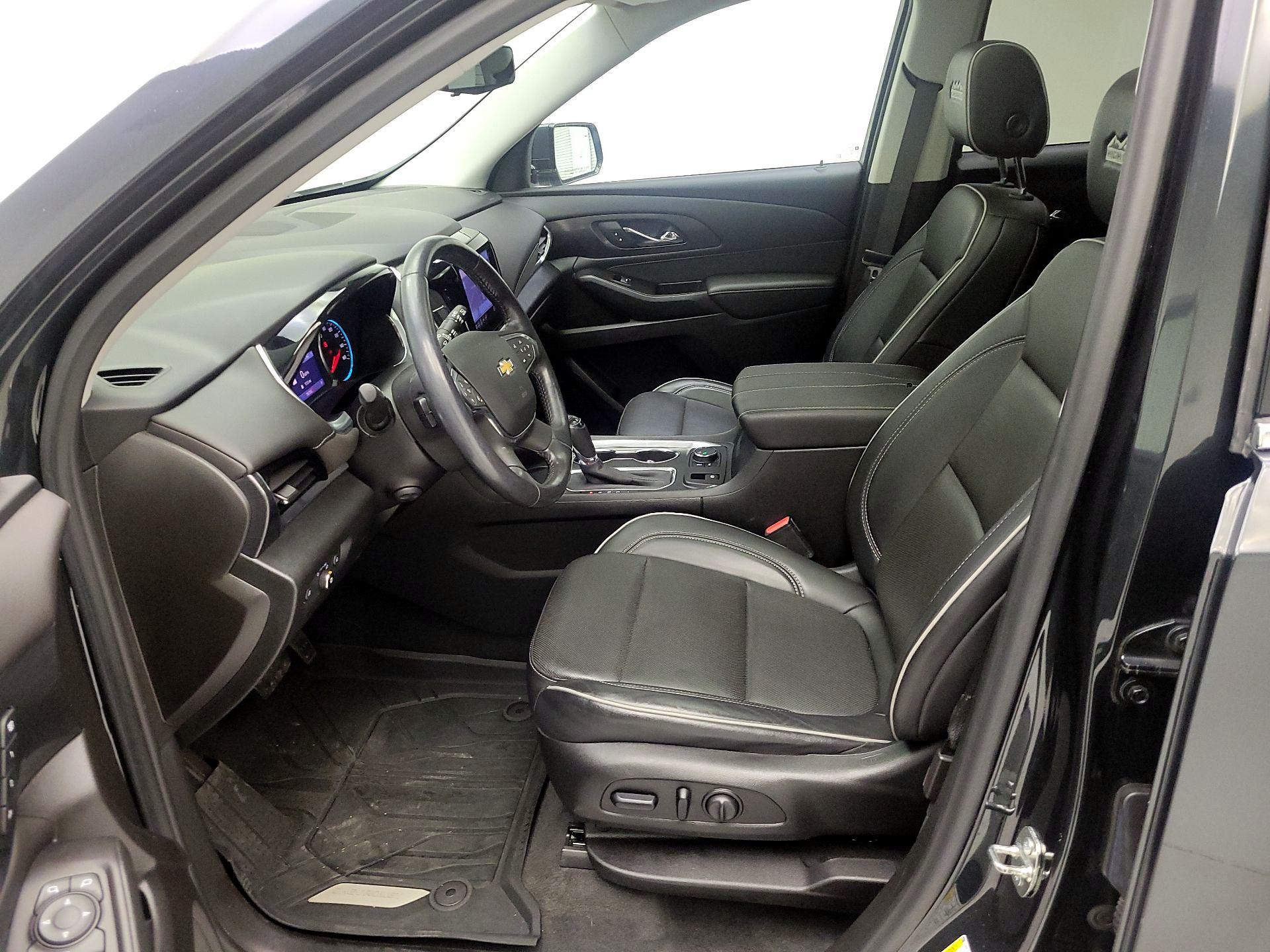 Thumbnail: 2020 Chevrolet Traverse - 9