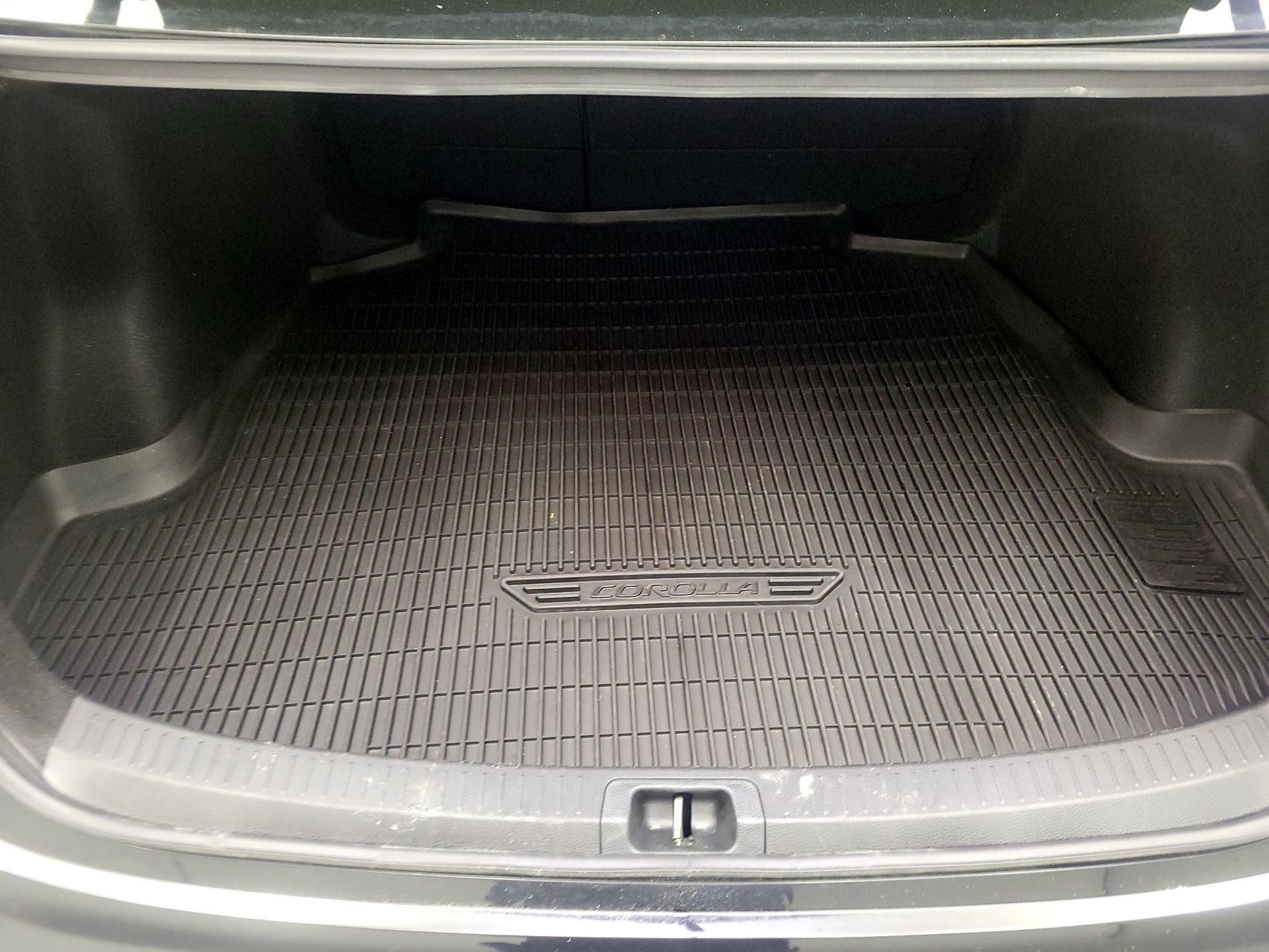 Thumbnail: 2024 Toyota Corolla - 18