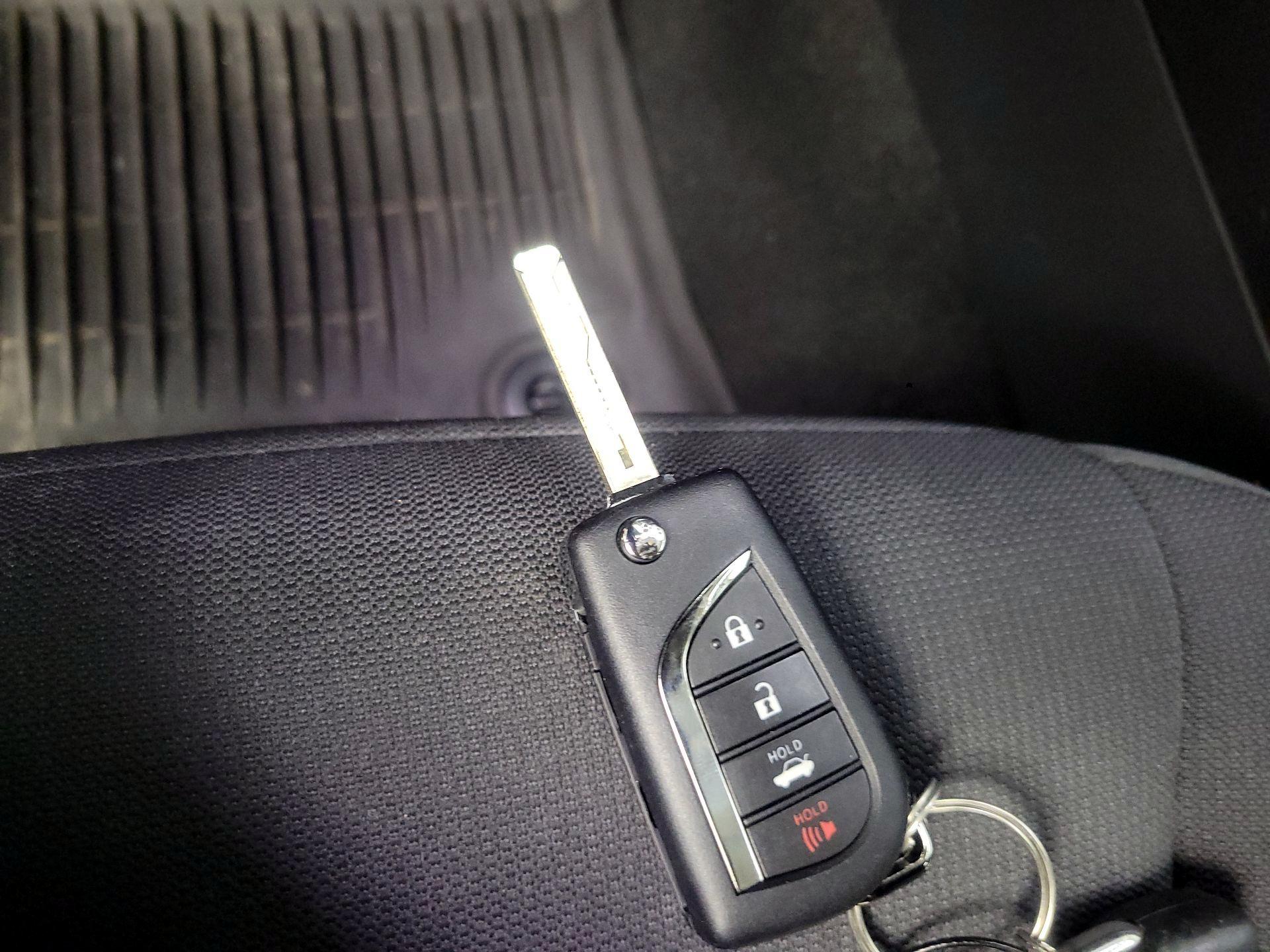 Thumbnail: 2024 Toyota Corolla - 20