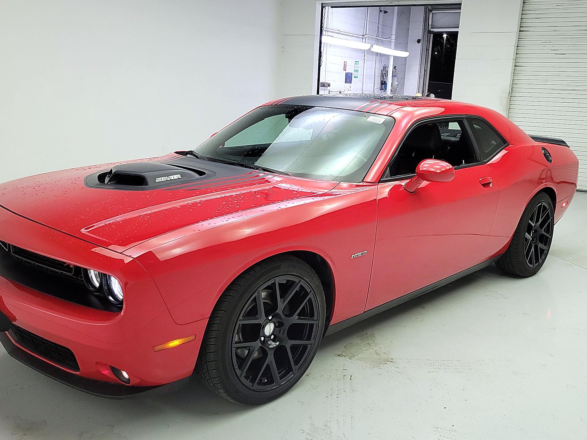 Thumbnail: 2015 Dodge Challenger - 3