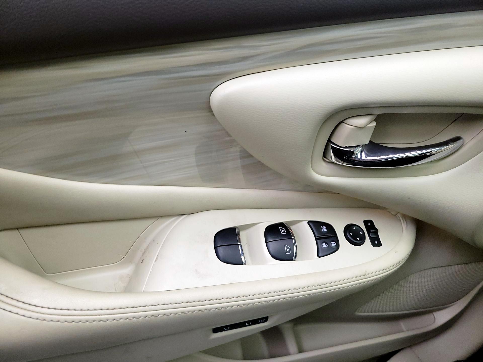 Thumbnail: 2016 Nissan Murano - 10