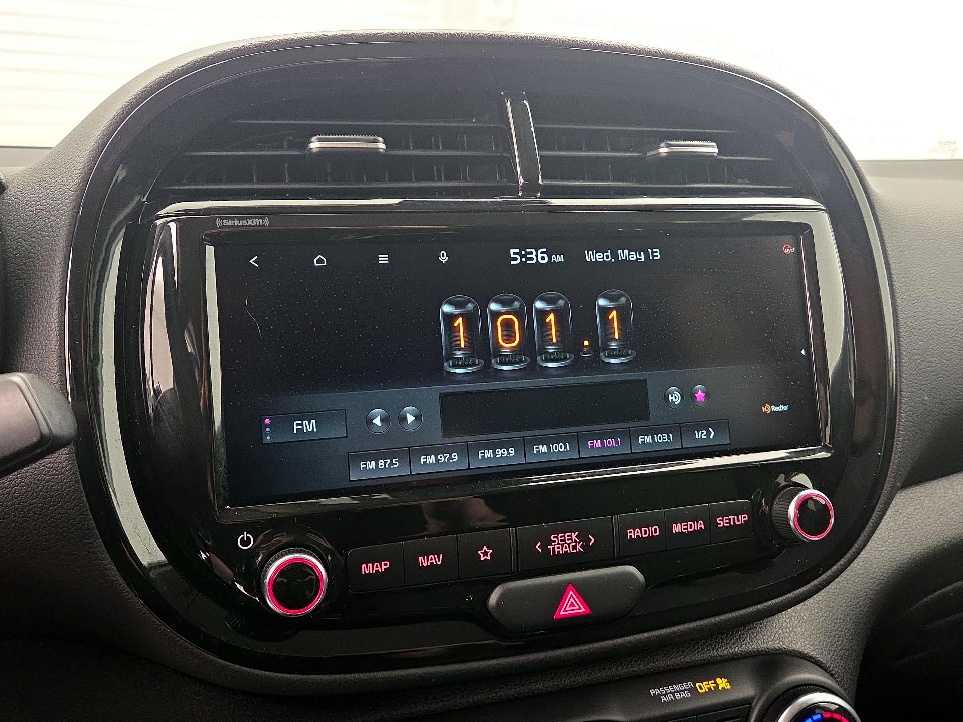 Thumbnail: 2022 Kia Soul - 16