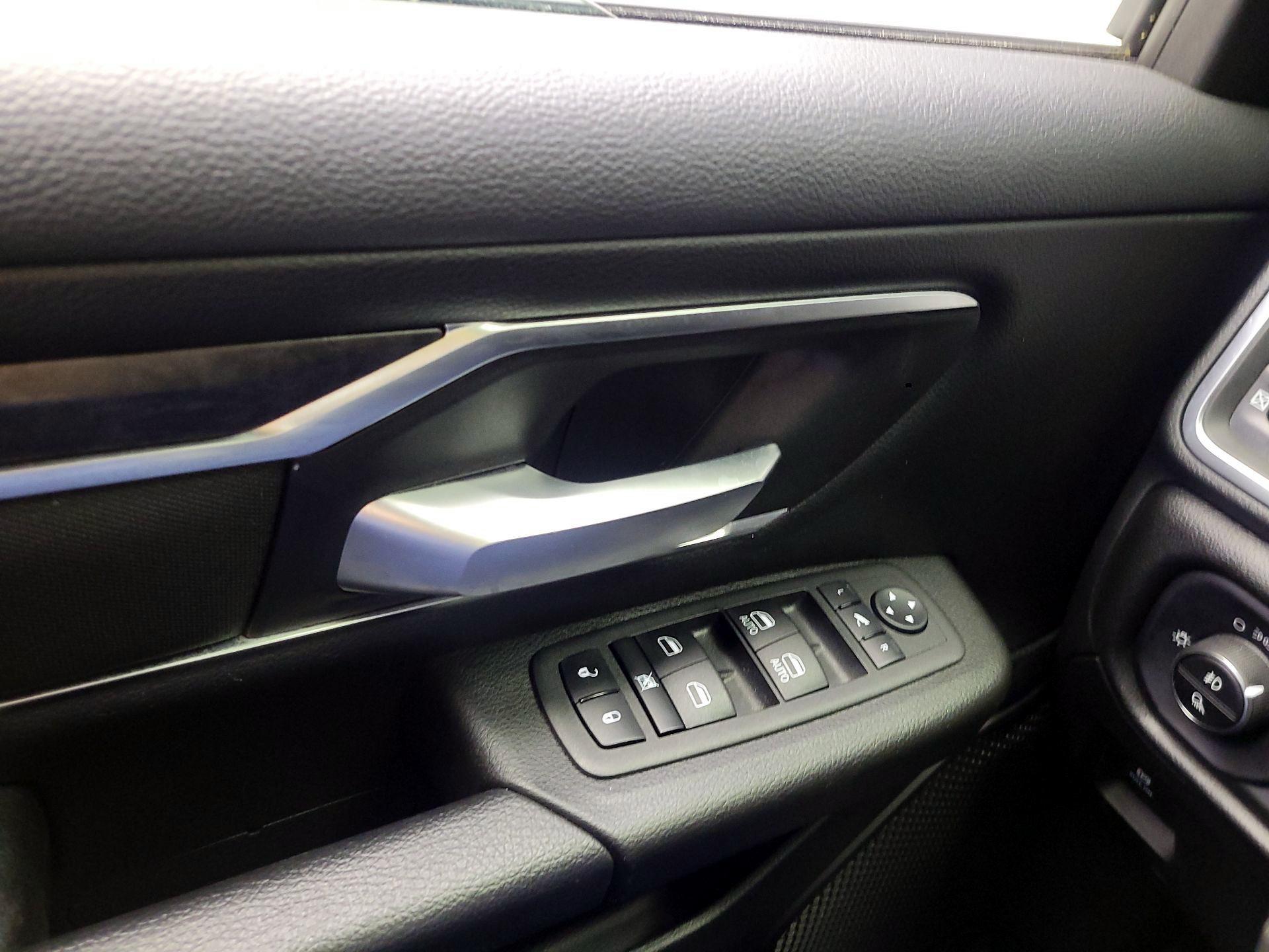Thumbnail: 2024 RAM 1500 - 10