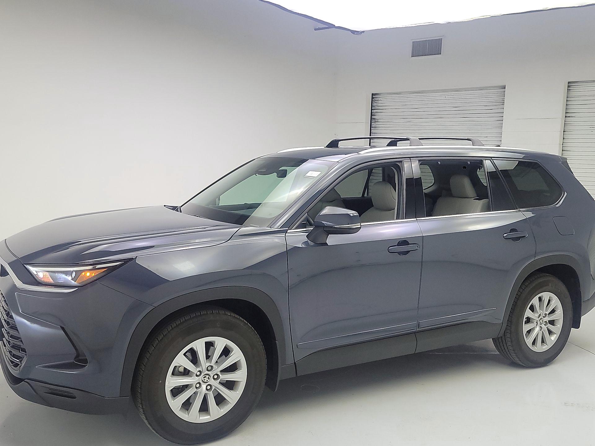 Thumbnail: 2024 Toyota Grand Highlander - 3