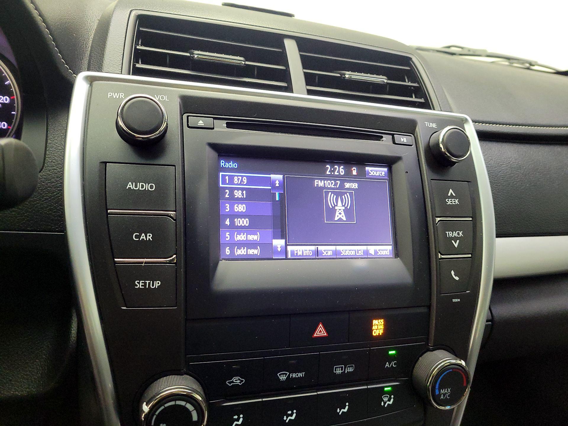 Thumbnail: 2017 Toyota Camry - 13