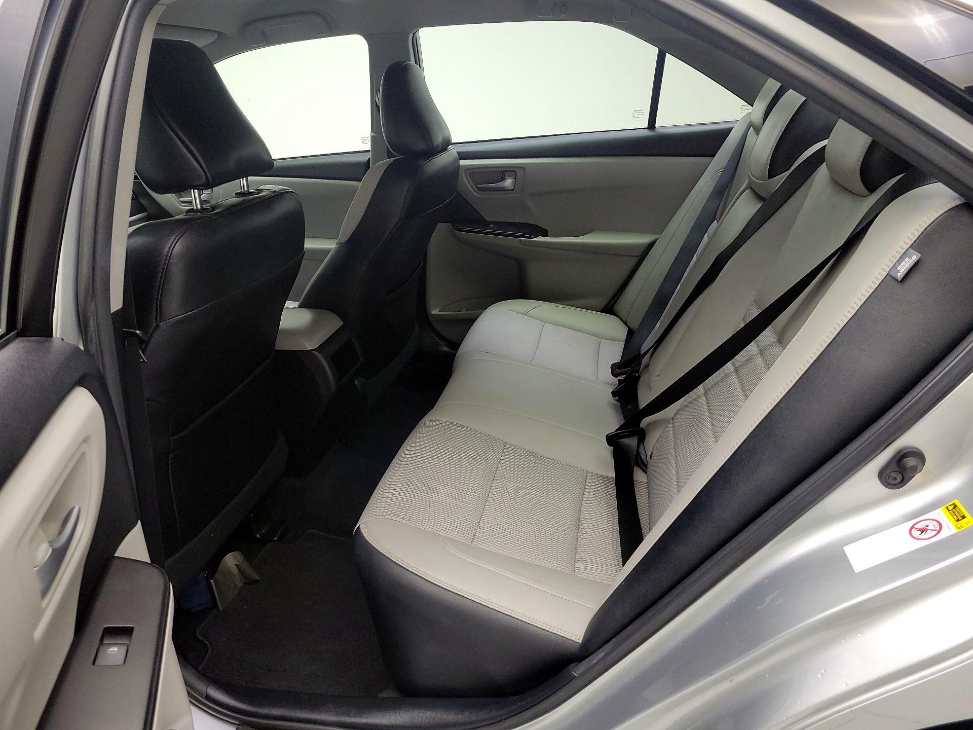 Thumbnail: 2017 Toyota Camry - 17