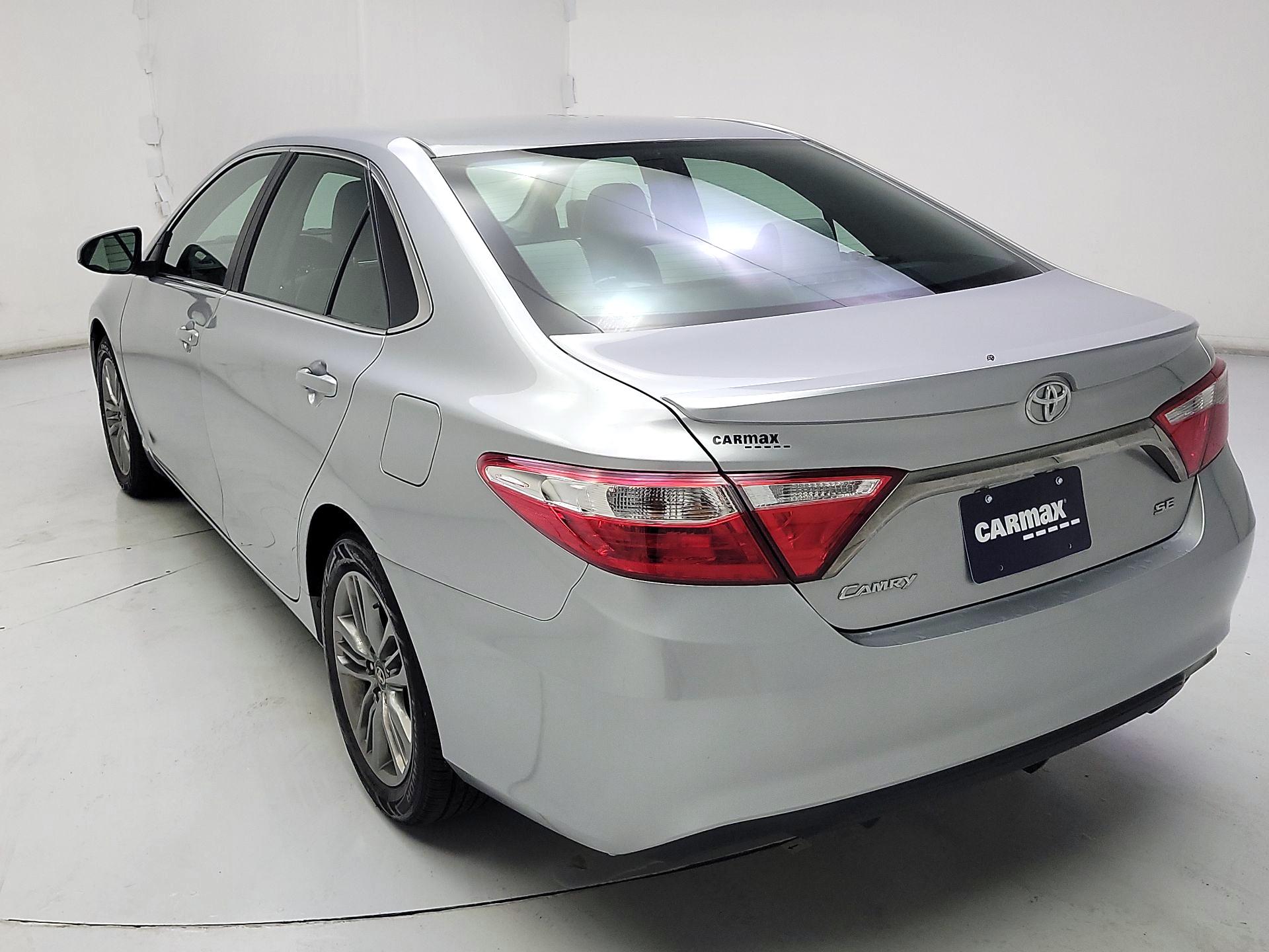 Thumbnail: 2017 Toyota Camry - 7