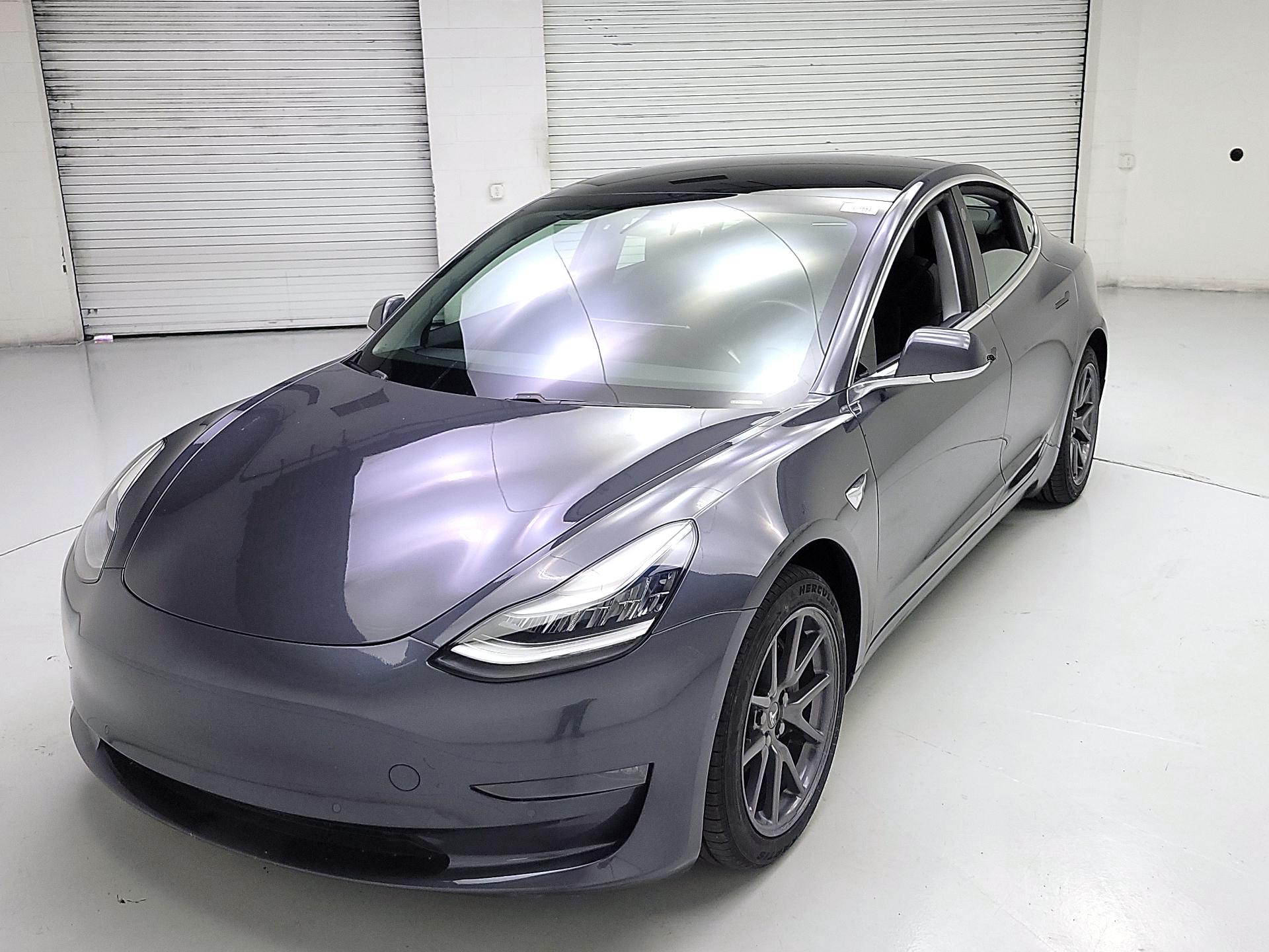 Thumbnail: 2019 Tesla Model 3 - 3