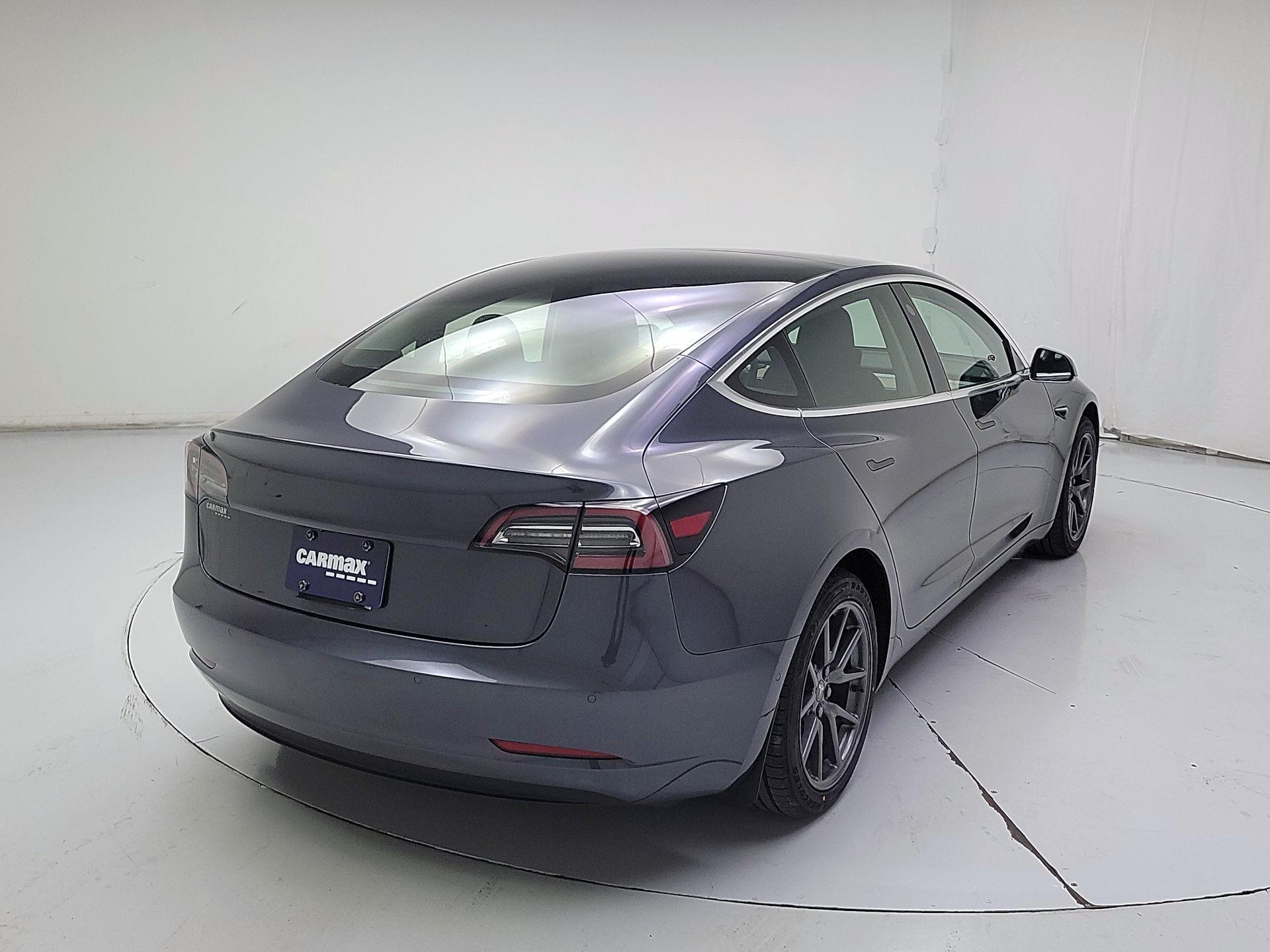 Thumbnail: 2019 Tesla Model 3 - 5