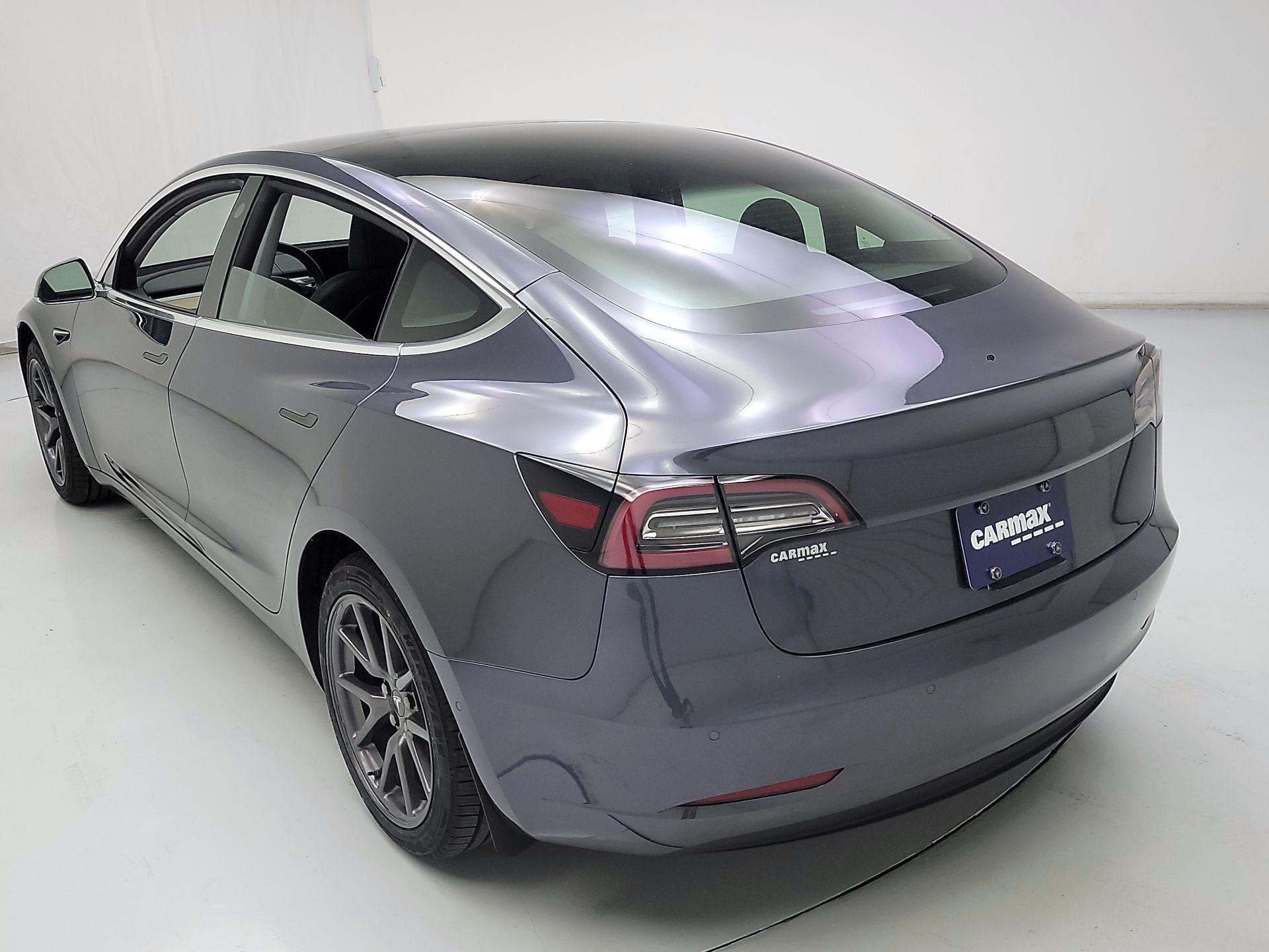 Thumbnail: 2019 Tesla Model 3 - 7