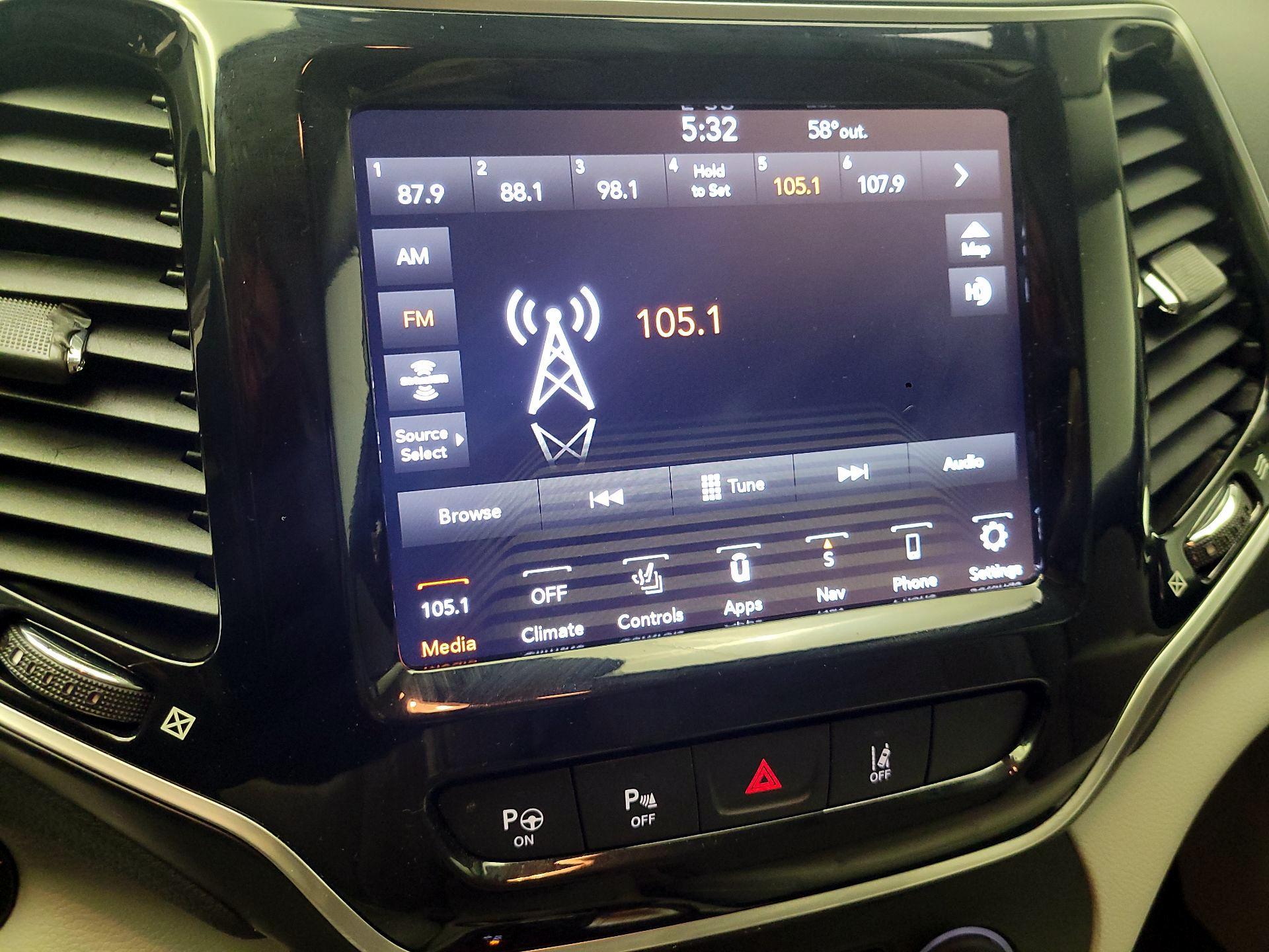 Thumbnail: 2020 Jeep Cherokee - 14