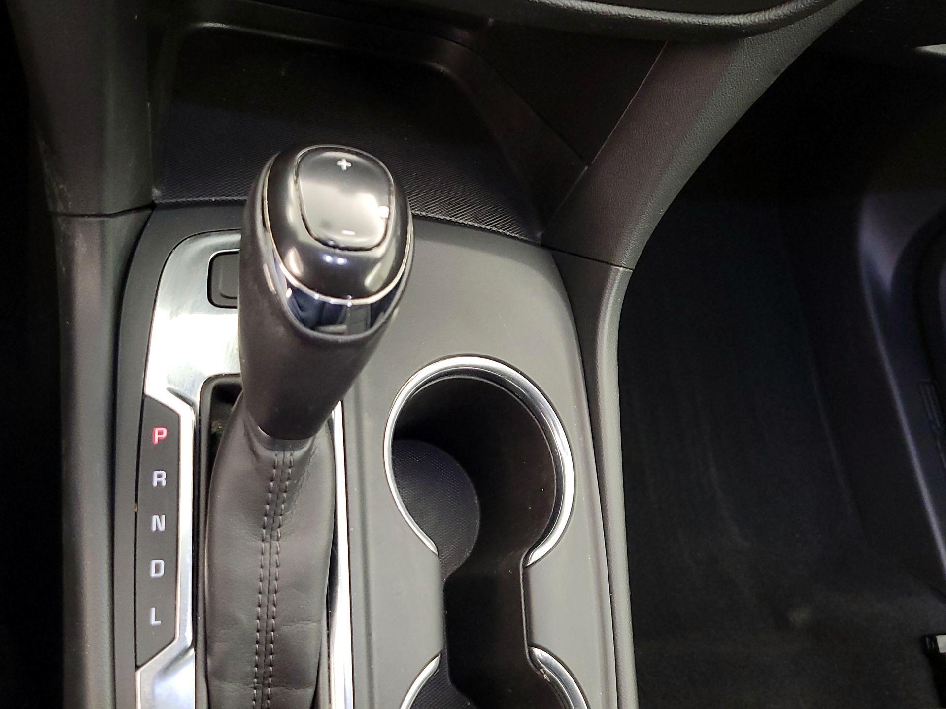 Thumbnail: 2019 Chevrolet Equinox - 17