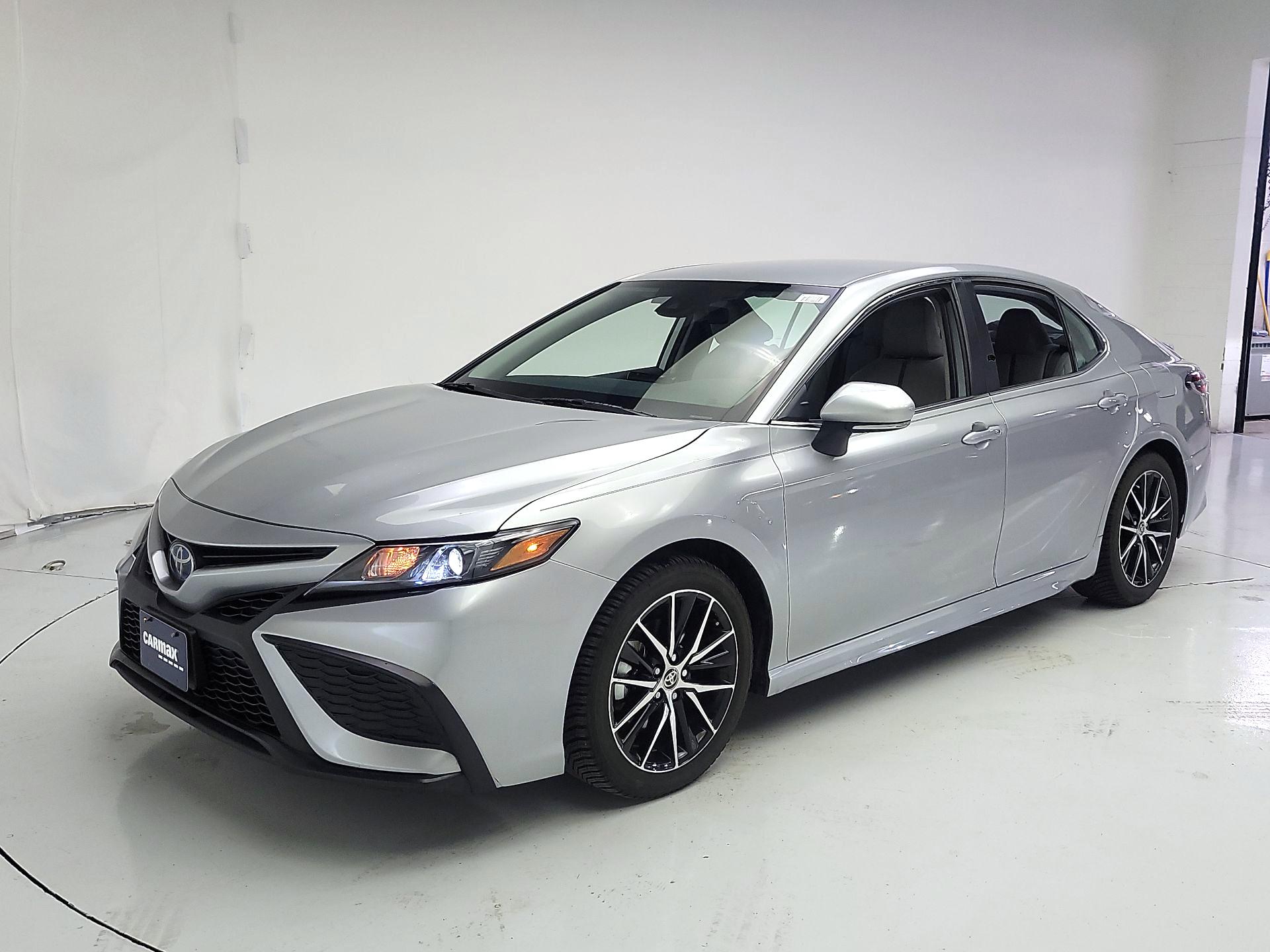 Thumbnail: 2024 Toyota Camry - 3