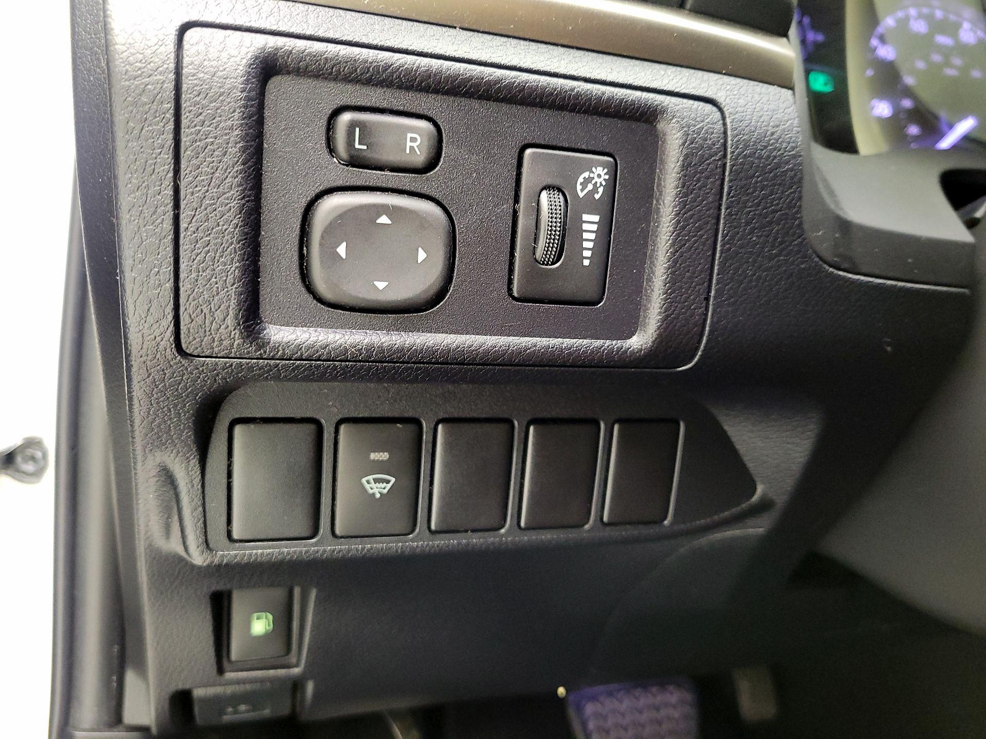 Thumbnail: 2015 Lexus CT - 11