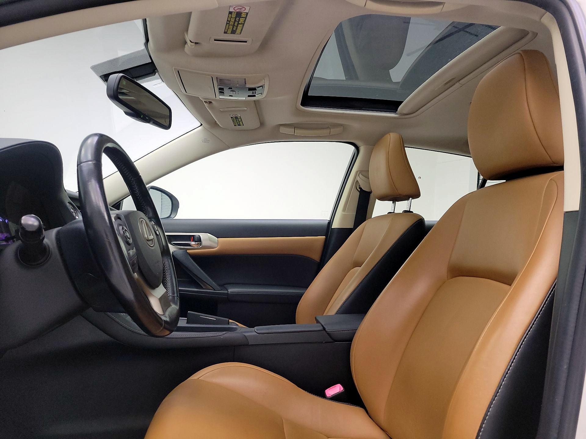 Thumbnail: 2015 Lexus CT - 17