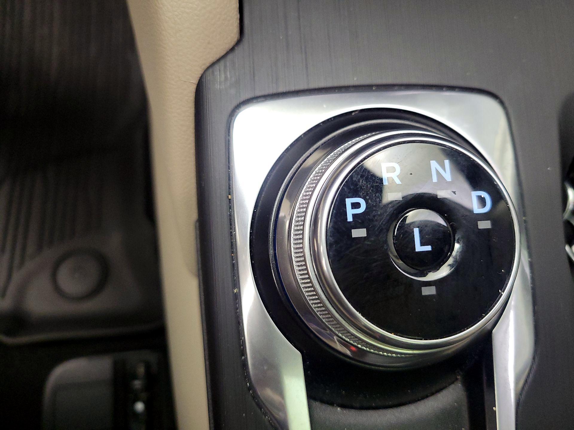 Thumbnail: 2020 Ford Escape - 15