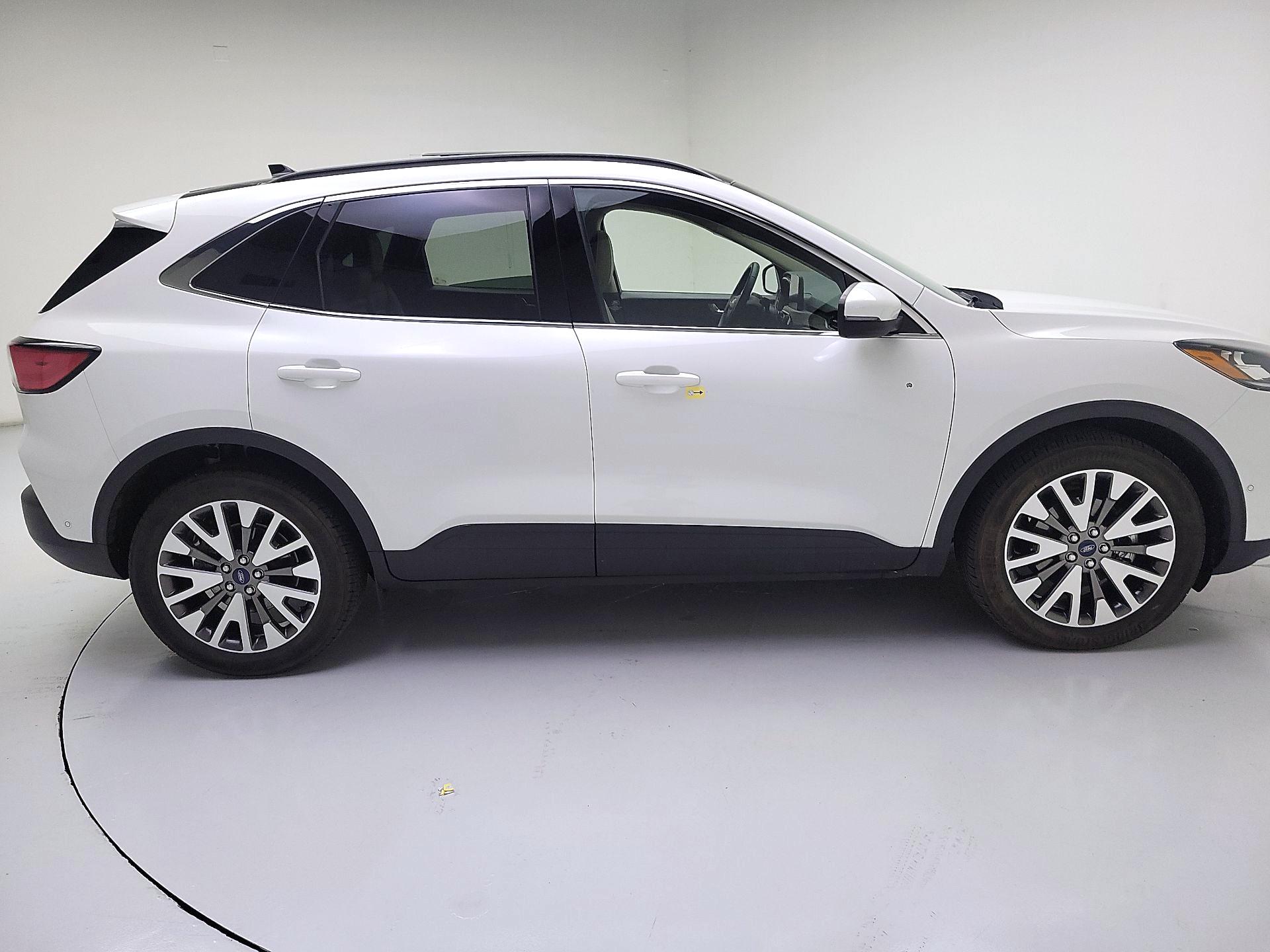 Thumbnail: 2020 Ford Escape - 4