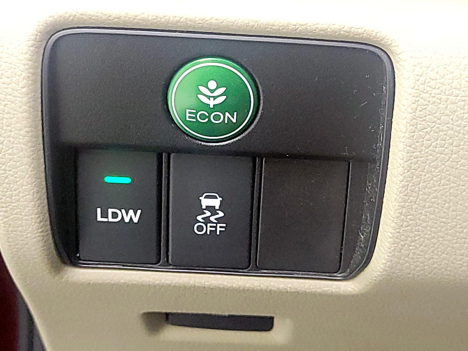 Thumbnail: 2015 Honda Accord - 11