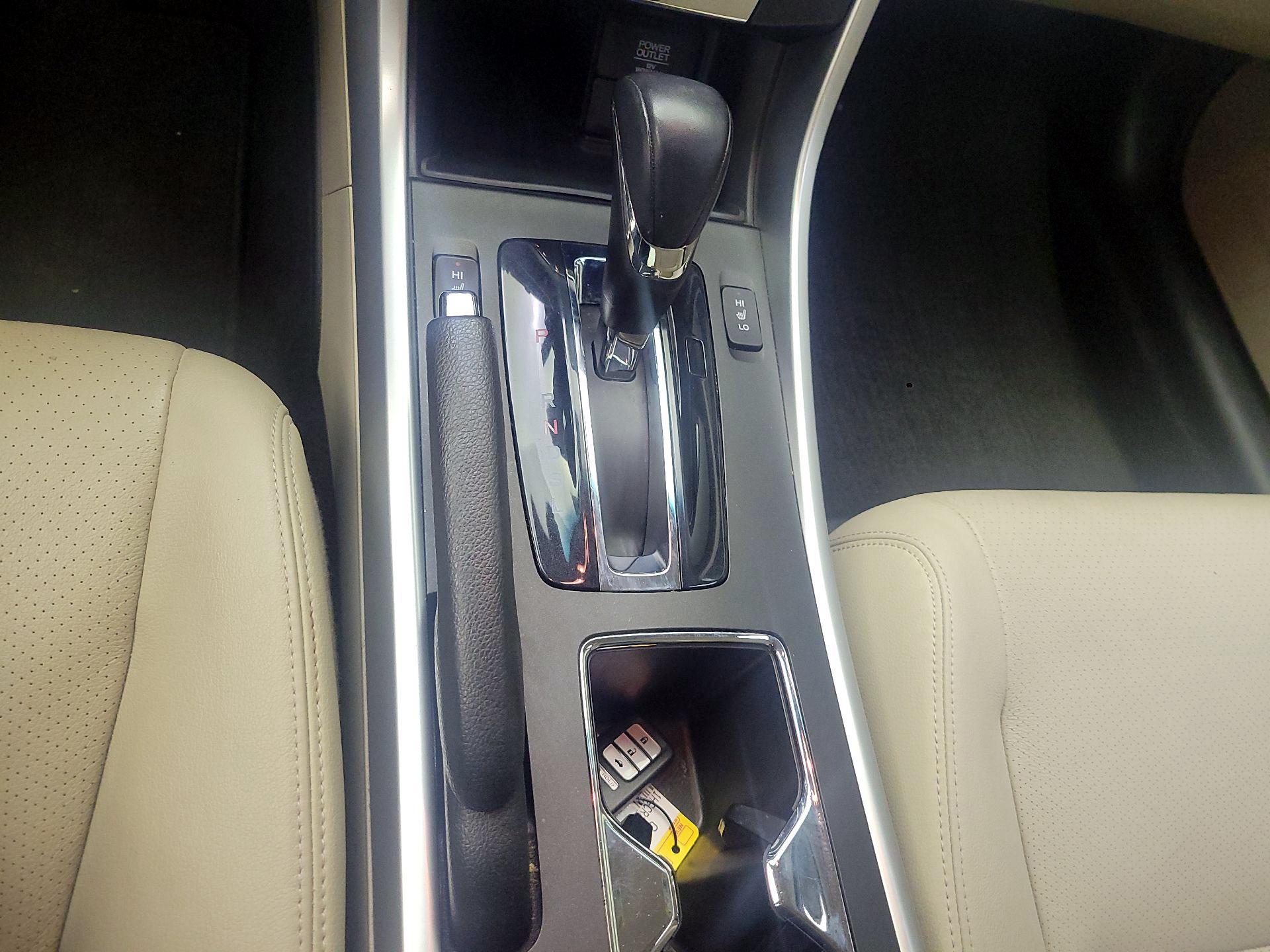 Thumbnail: 2015 Honda Accord - 15