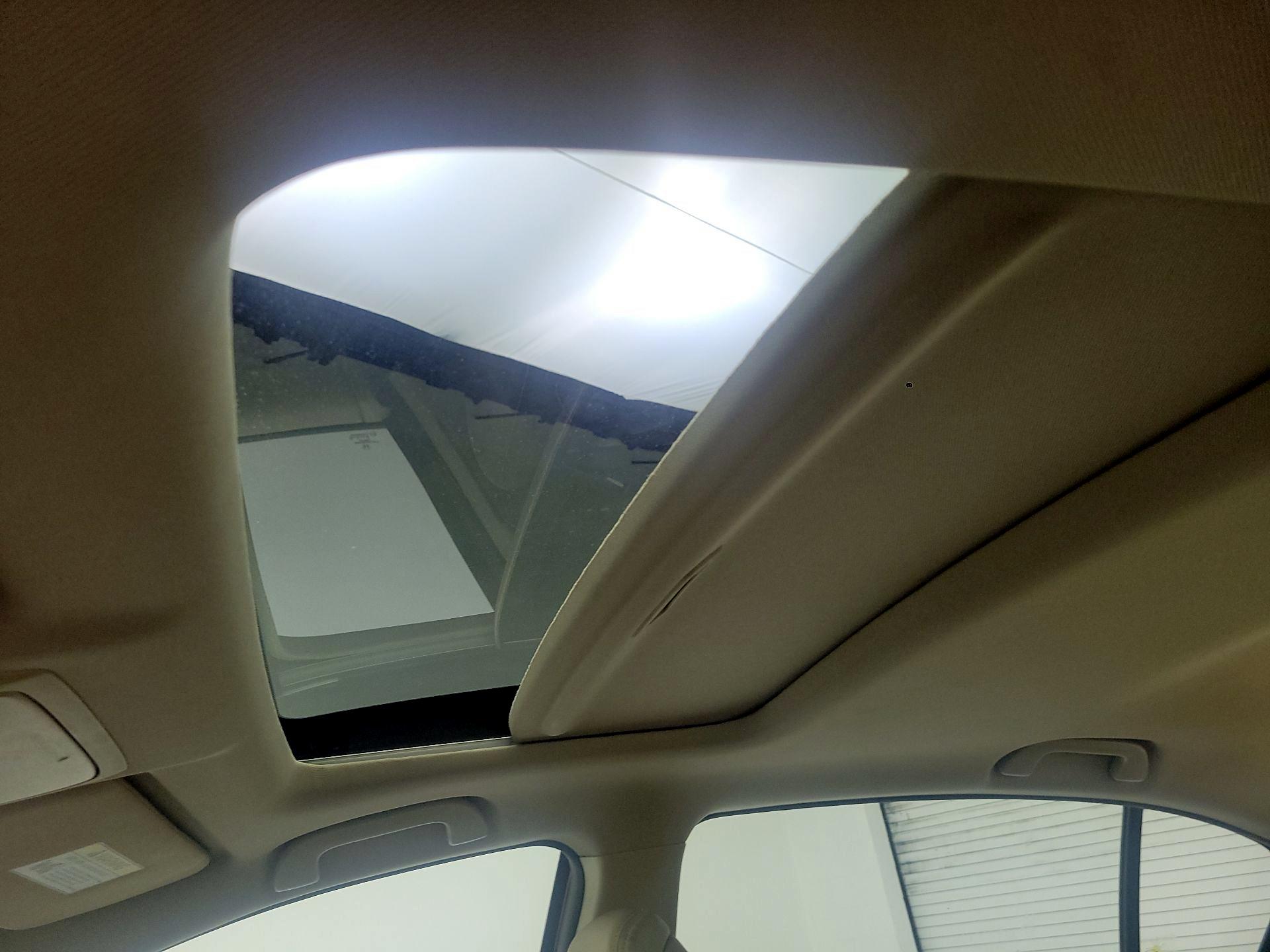 Thumbnail: 2015 Honda Accord - 17