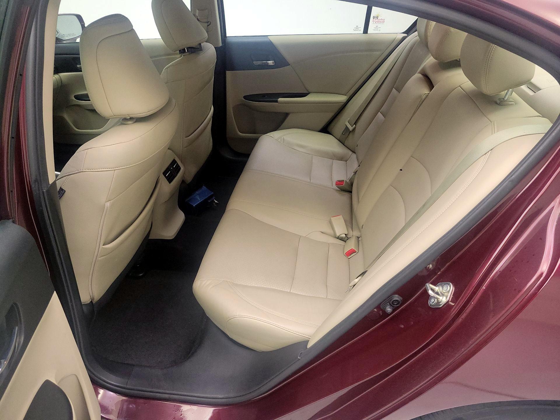 Thumbnail: 2015 Honda Accord - 18