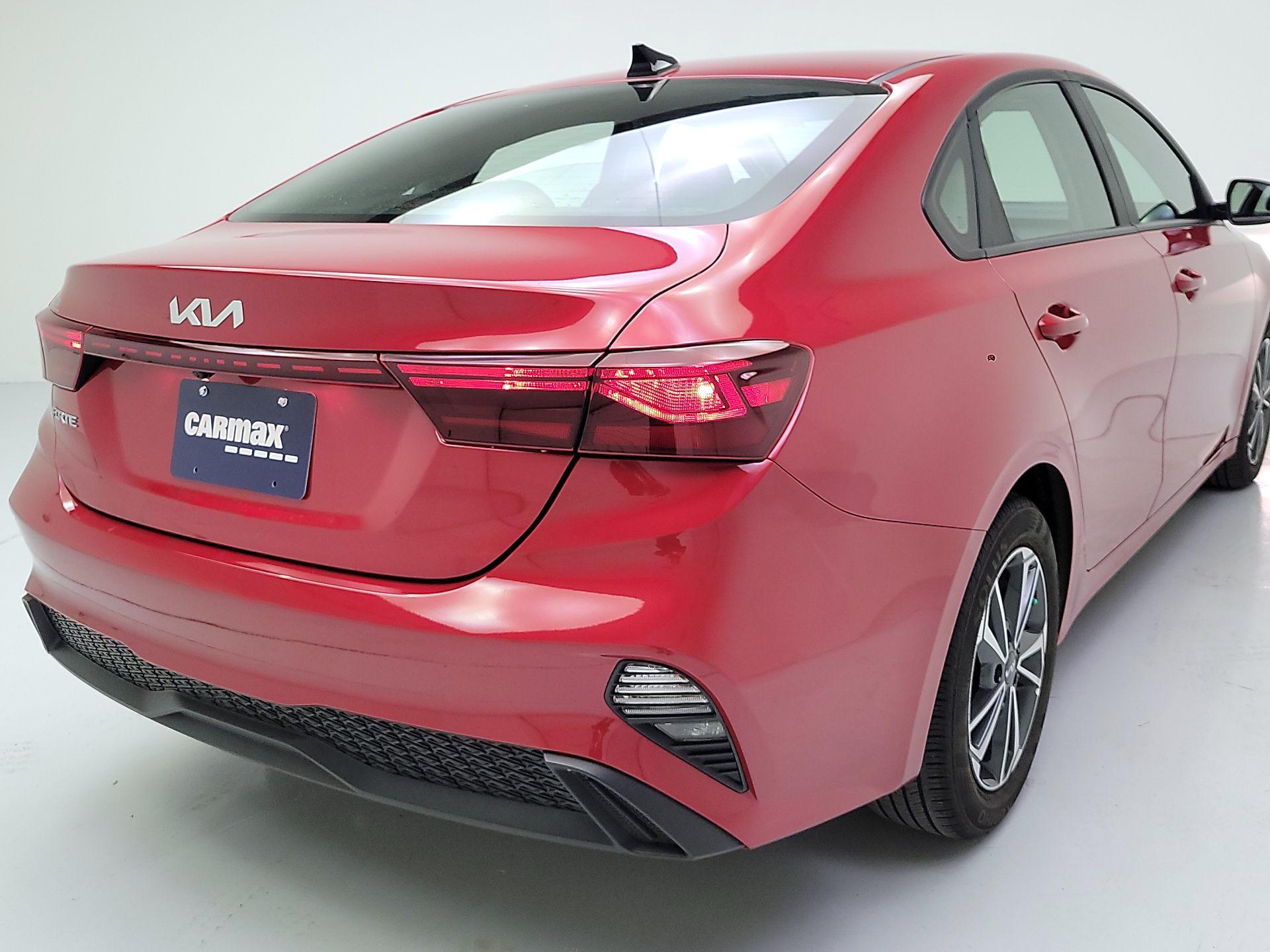 Thumbnail: 2024 Kia Forte - 5