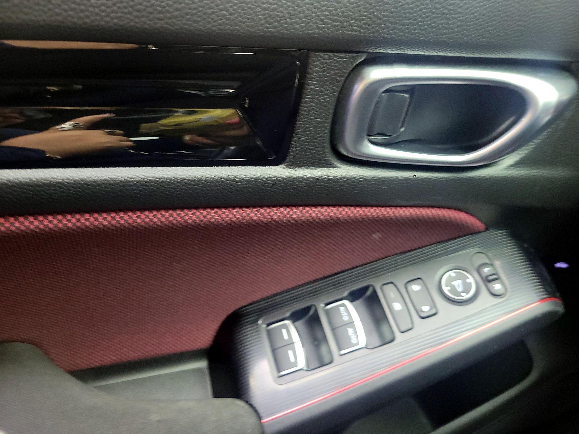 Thumbnail: 2024 Honda Civic - 10