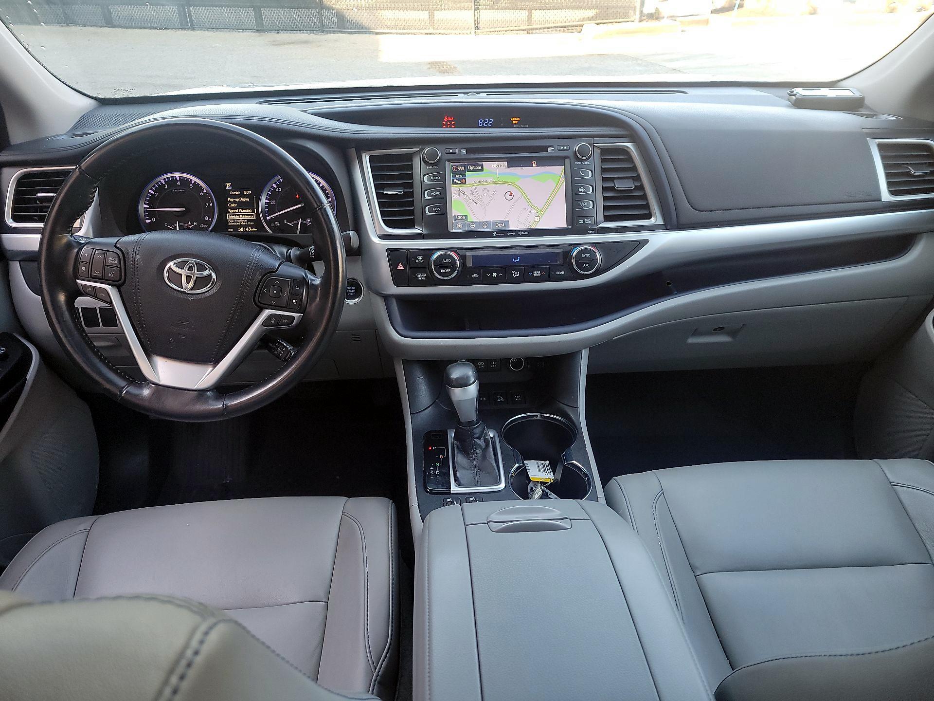 Thumbnail: 2018 Toyota Highlander - 8