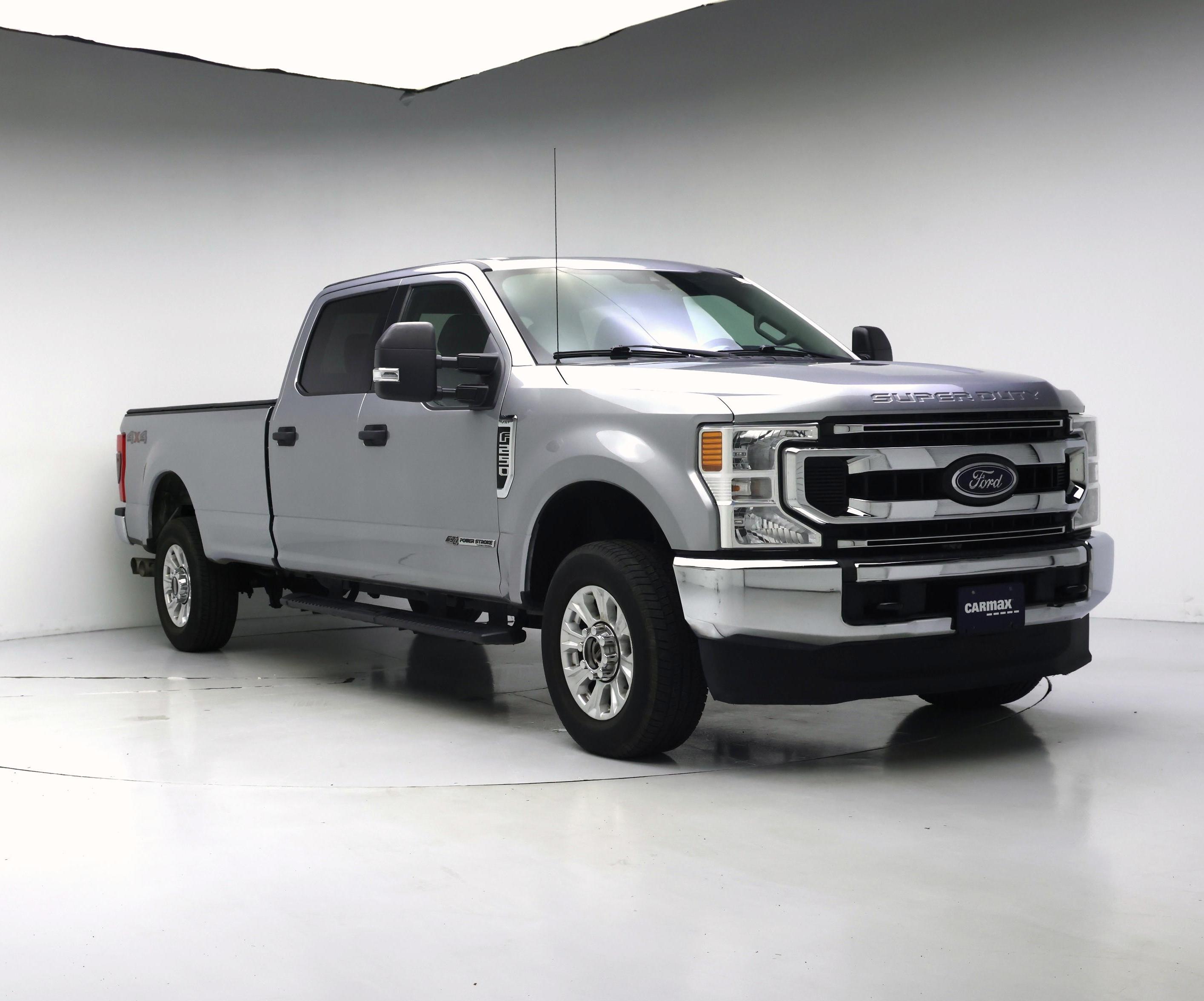 Silver 2020 Ford F-250 Super Duty XLT Crew Cab 4WD Pickup Truck Four-Wheel Drive Automatic