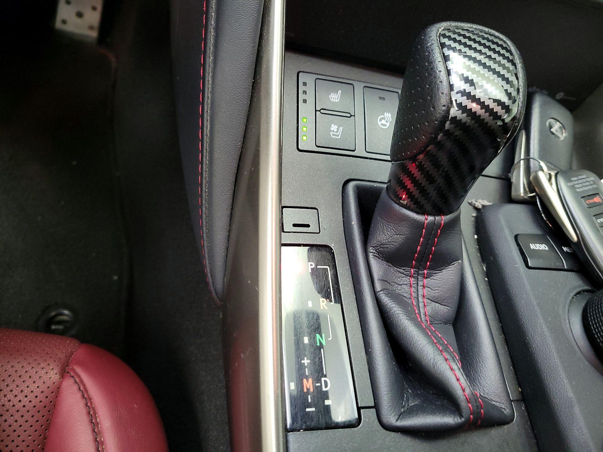 Thumbnail: 2019 Lexus IS - 15