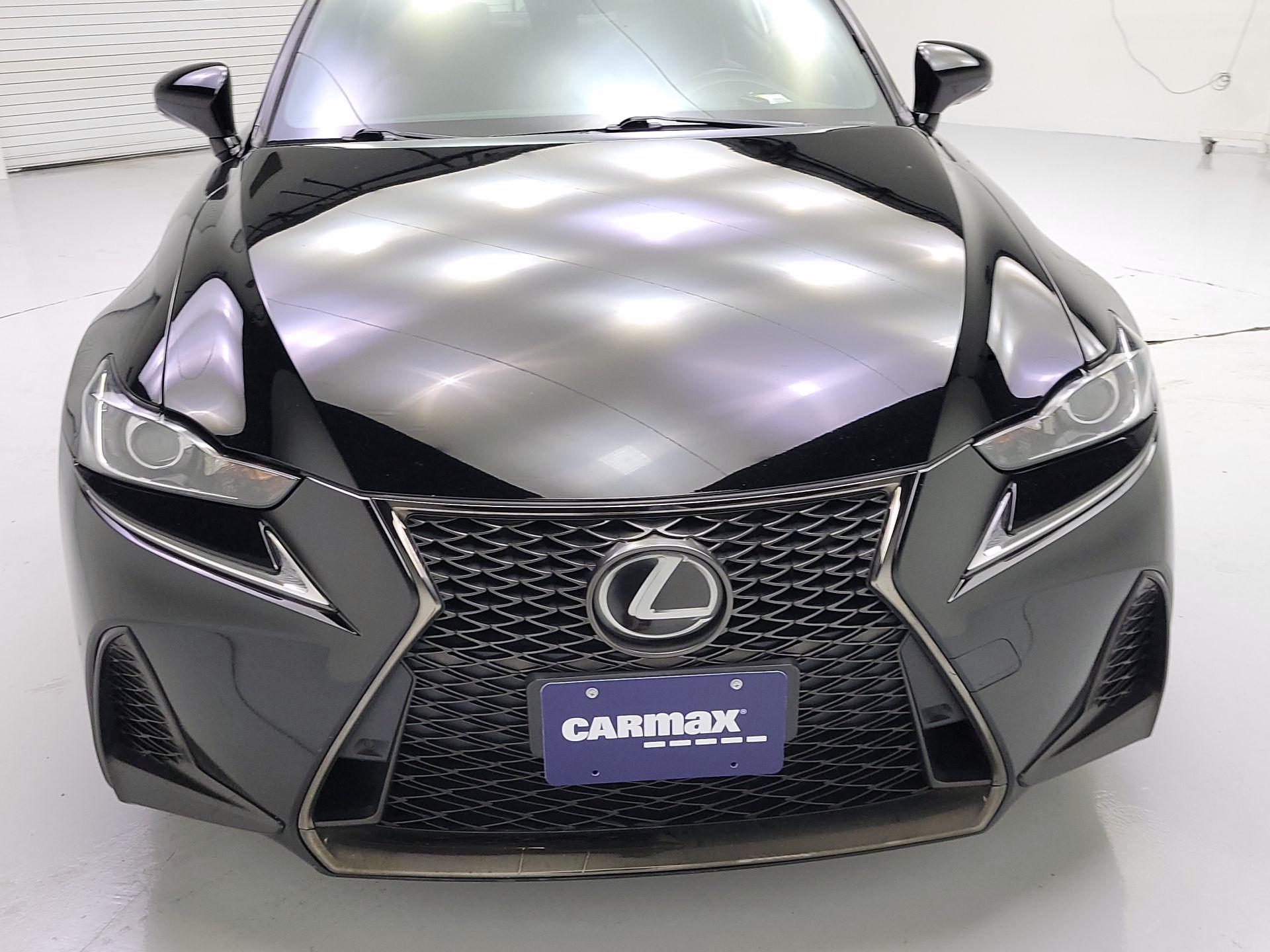 Thumbnail: 2019 Lexus IS - 2