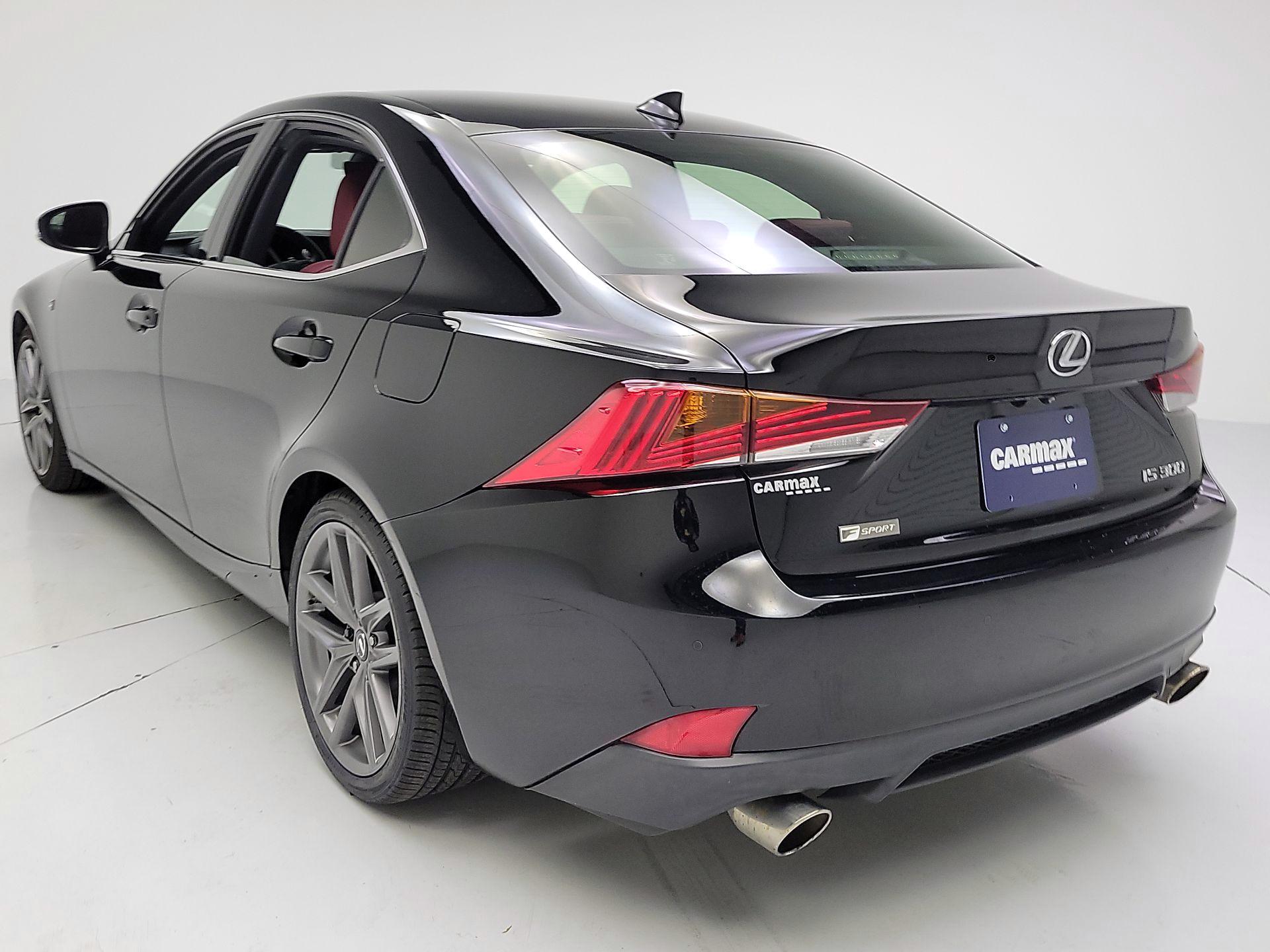 Thumbnail: 2019 Lexus IS - 7