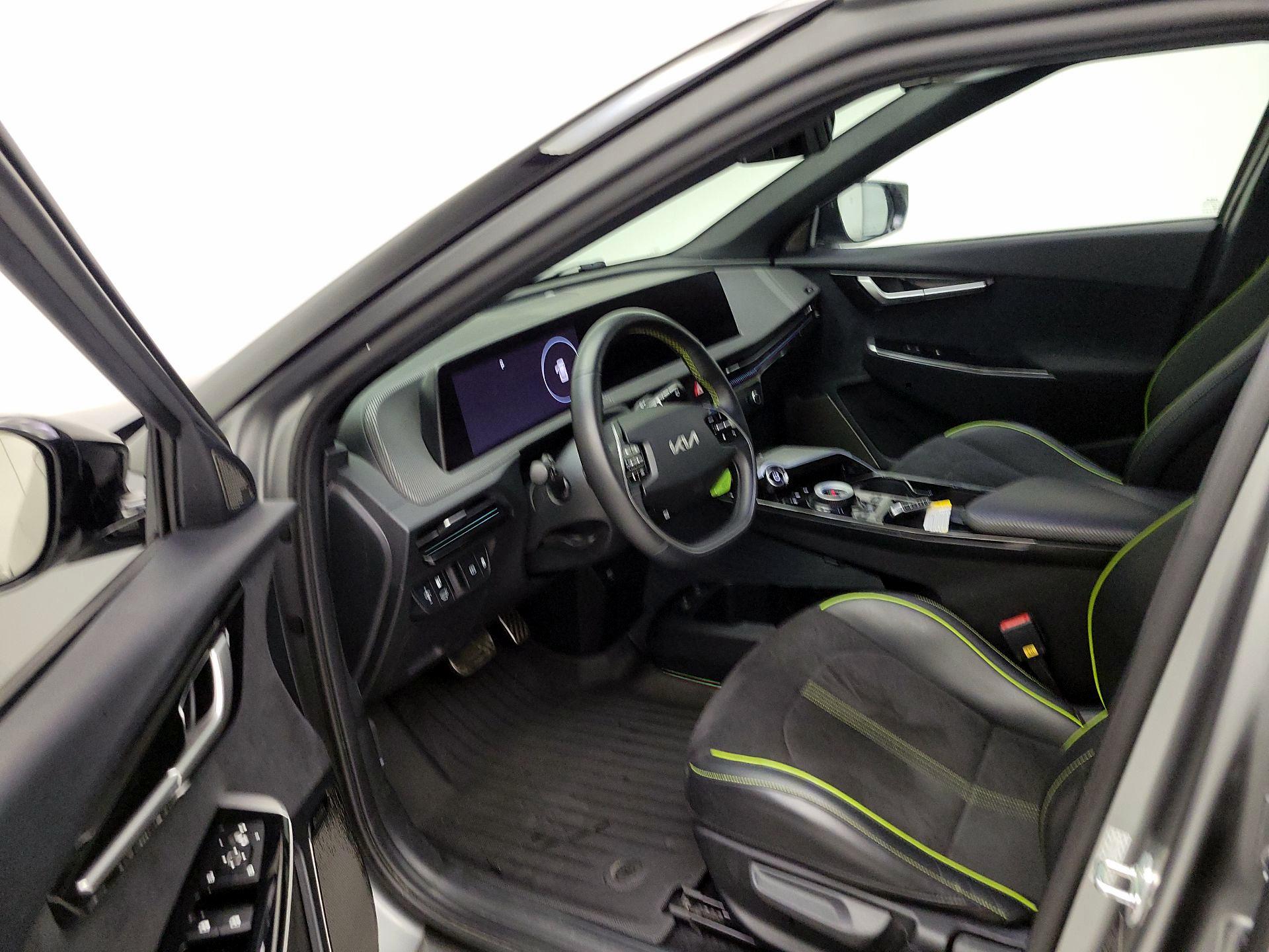 Thumbnail: 2023 Kia EV6 - 9