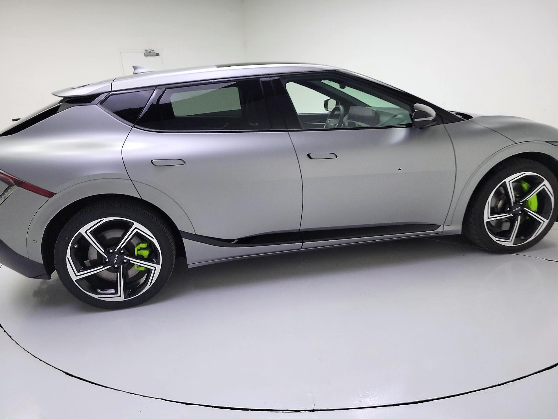 Thumbnail: 2023 Kia EV6 - 4