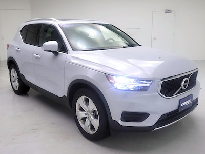 2020 Volvo XC40 T4 Momentum