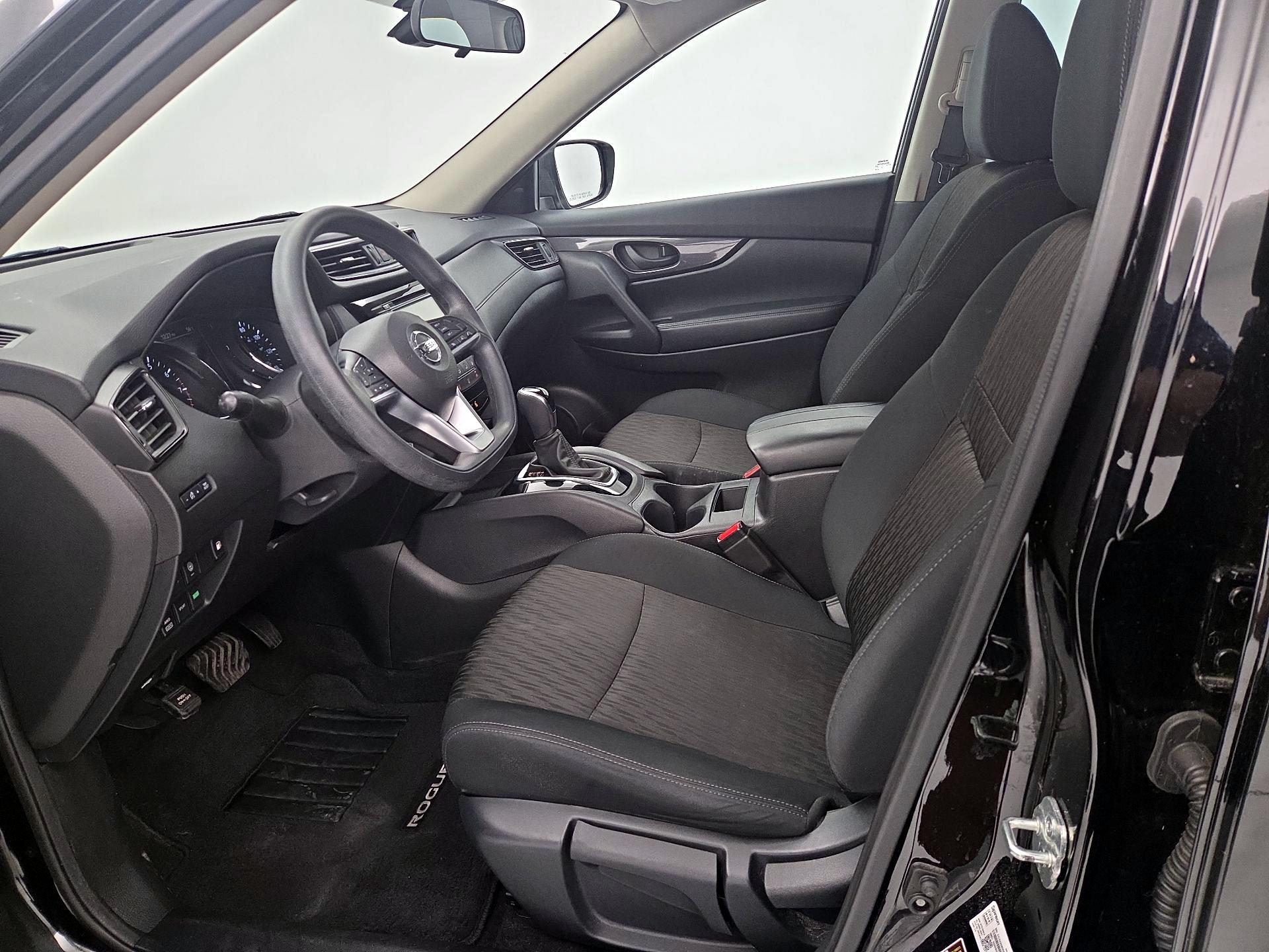Thumbnail: 2020 Nissan Rogue - 11