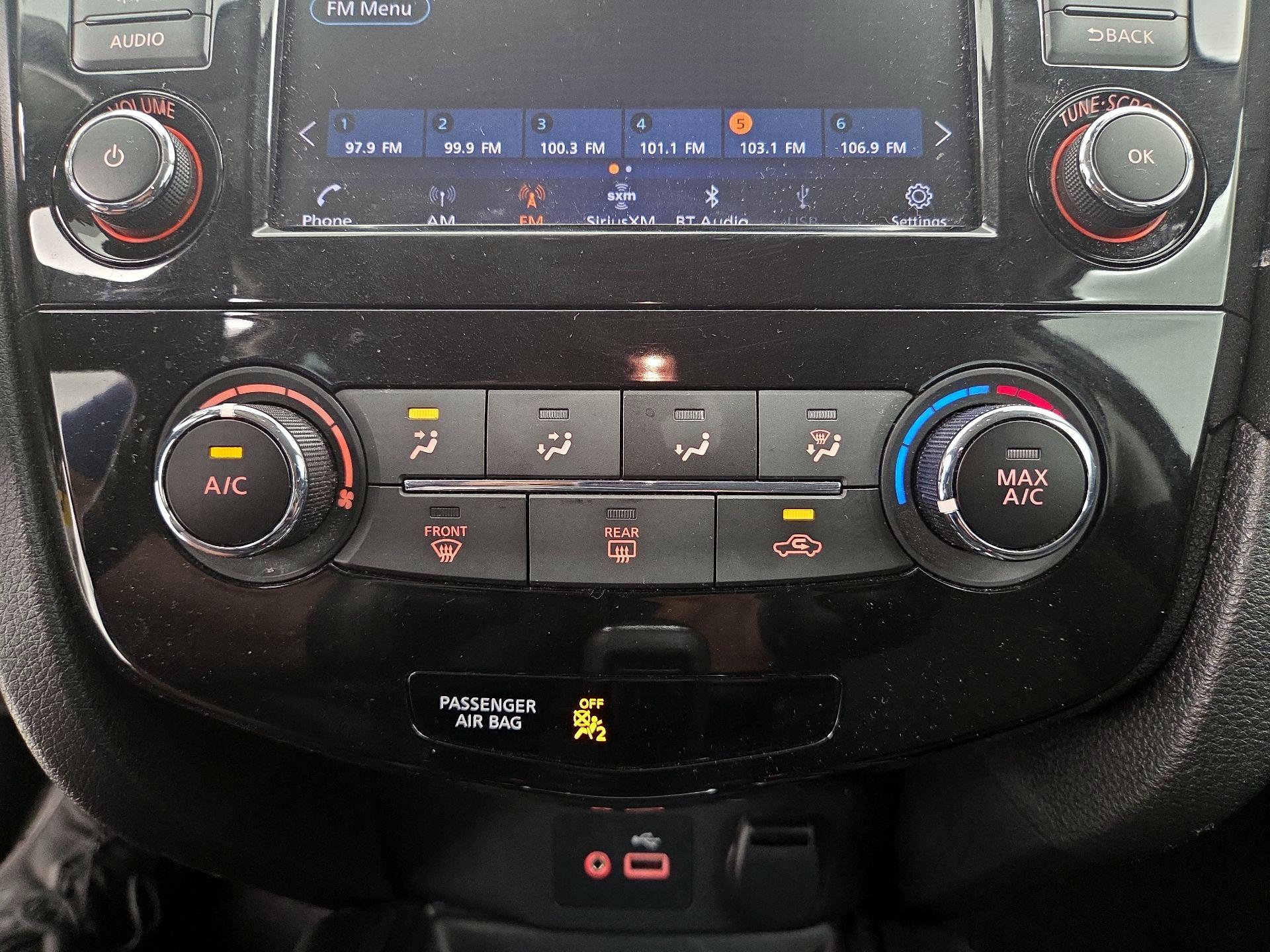 Thumbnail: 2020 Nissan Rogue - 16