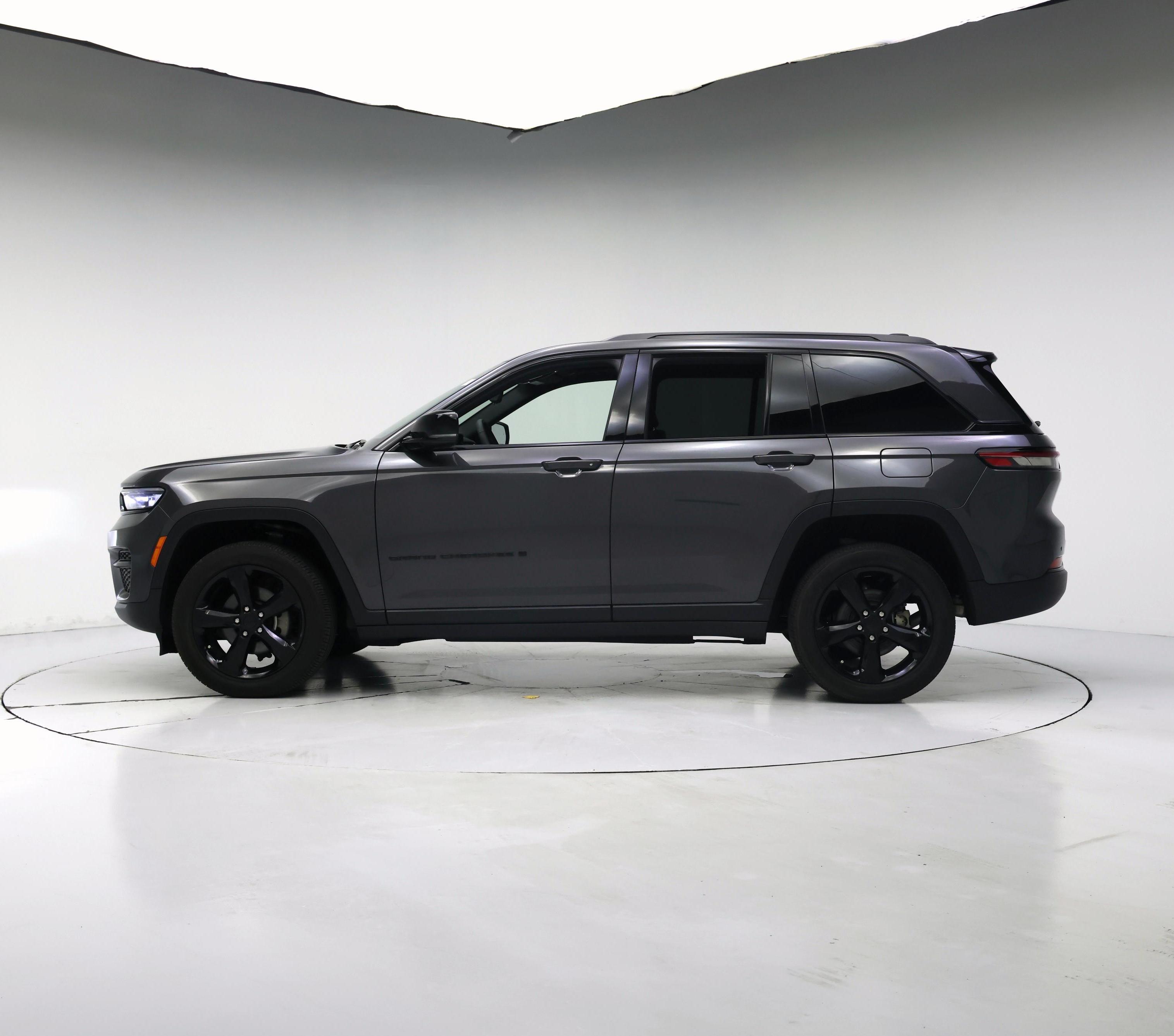 Thumbnail: 2024 Jeep Grand Cherokee - 3